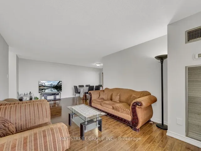 Additional property image - 18 Knightsbridge Rd Unit 1003