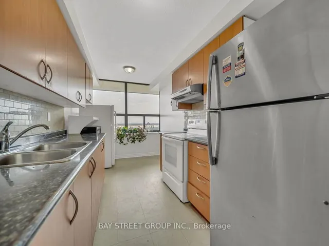 Additional property image - 18 Knightsbridge Rd Unit 1003