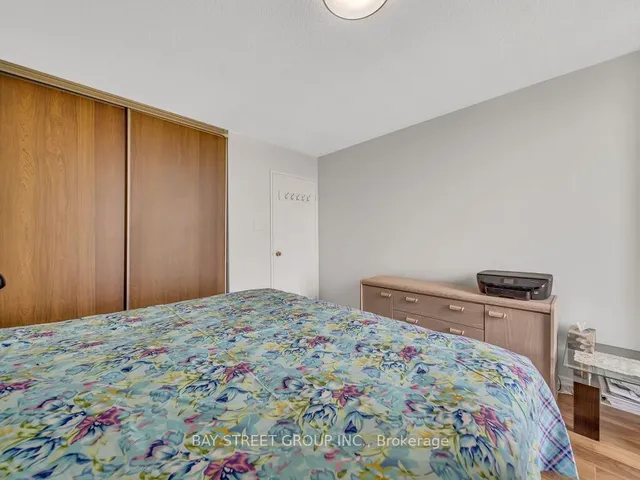 Additional property image - 18 Knightsbridge Rd Unit 1003