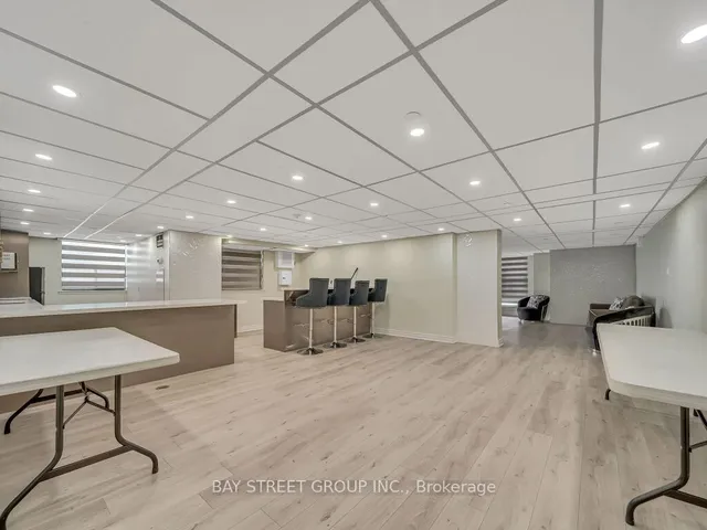 Additional property image - 18 Knightsbridge Rd Unit 1003