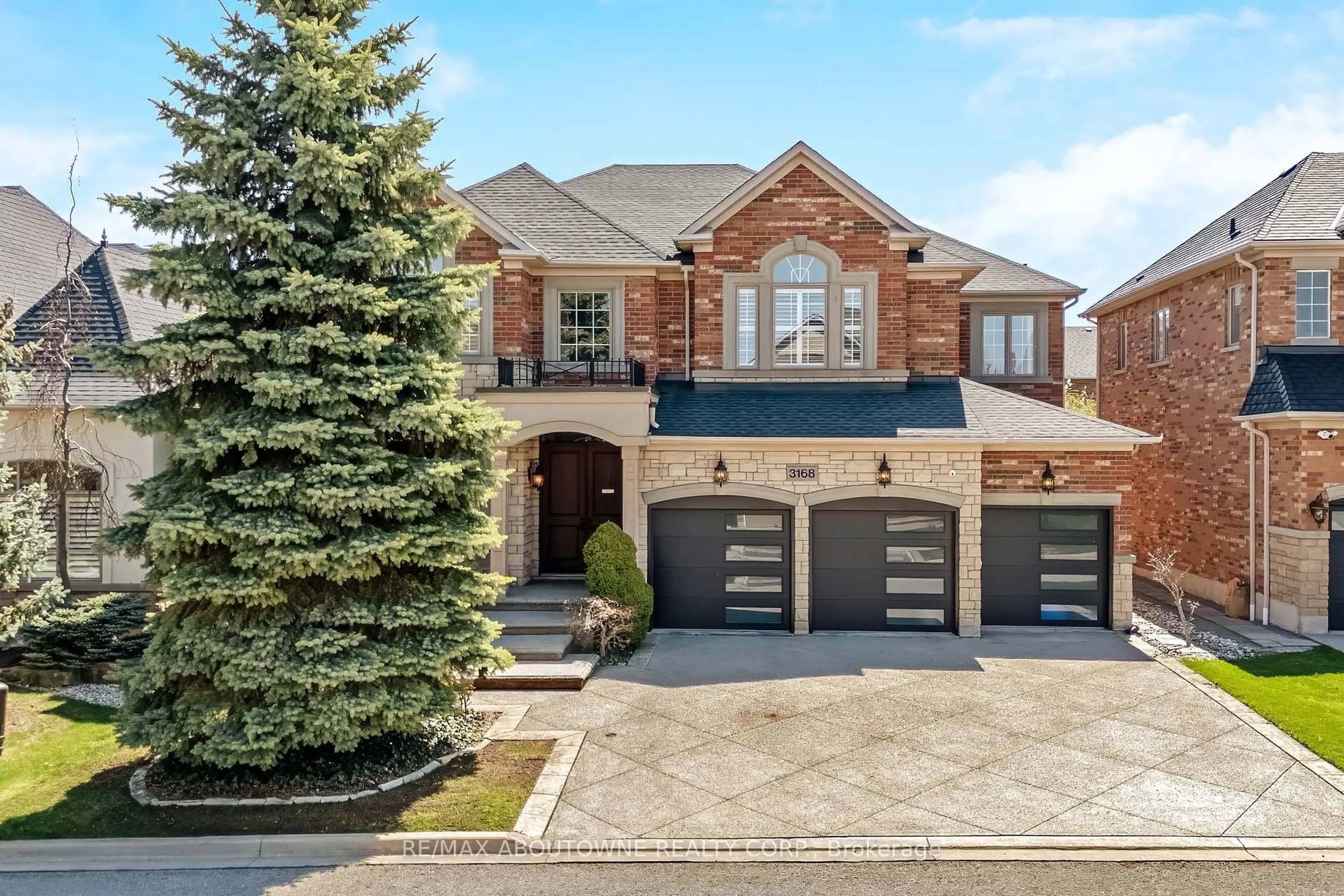 Home with brick exterior material, street for 3168 Saddleworth Cres, Oakville Ontario L6M 0A8