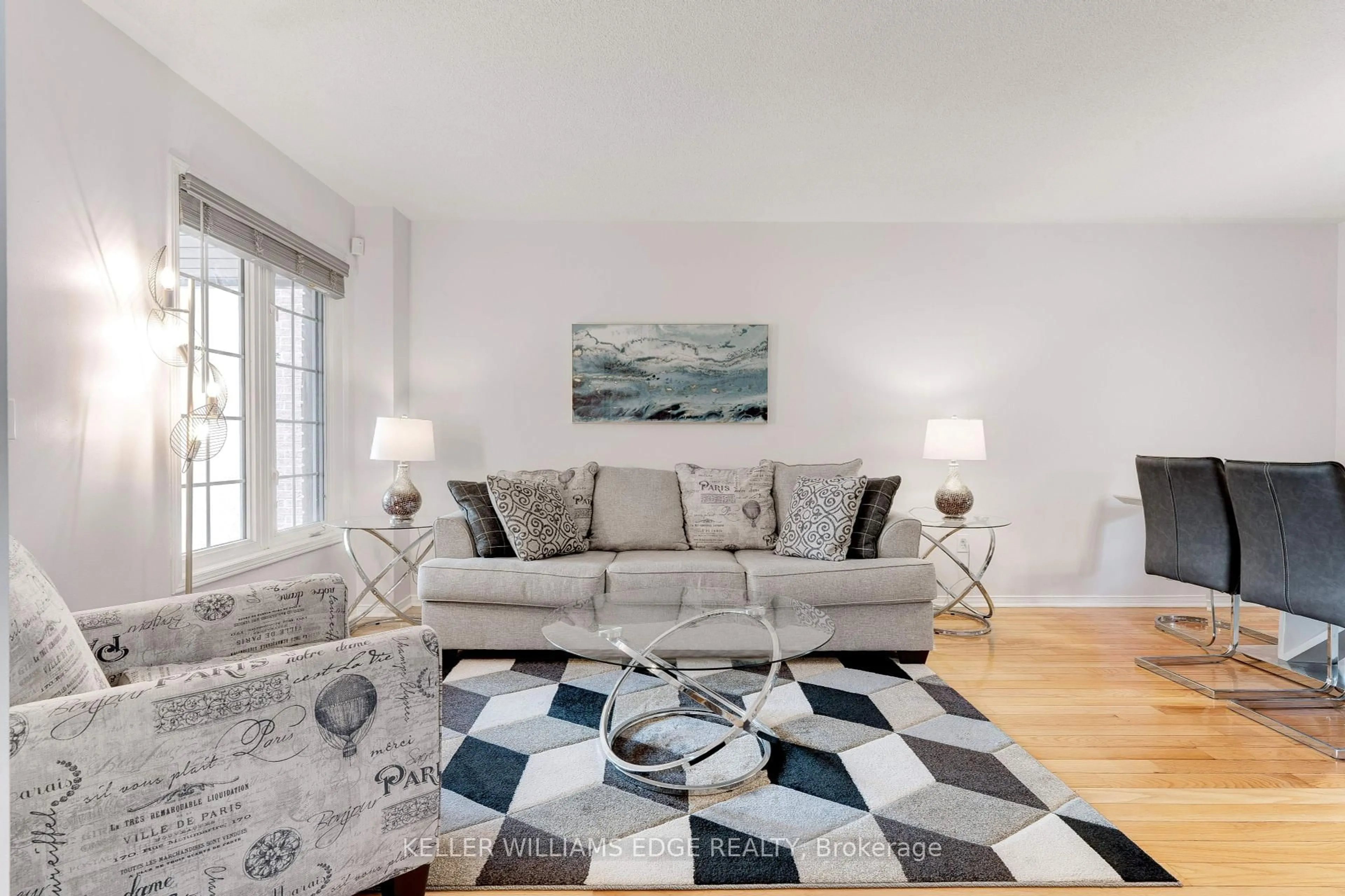 Living room with furniture, unknown for 3806 Windhaven Dr, Mississauga Ontario L5N 7V6