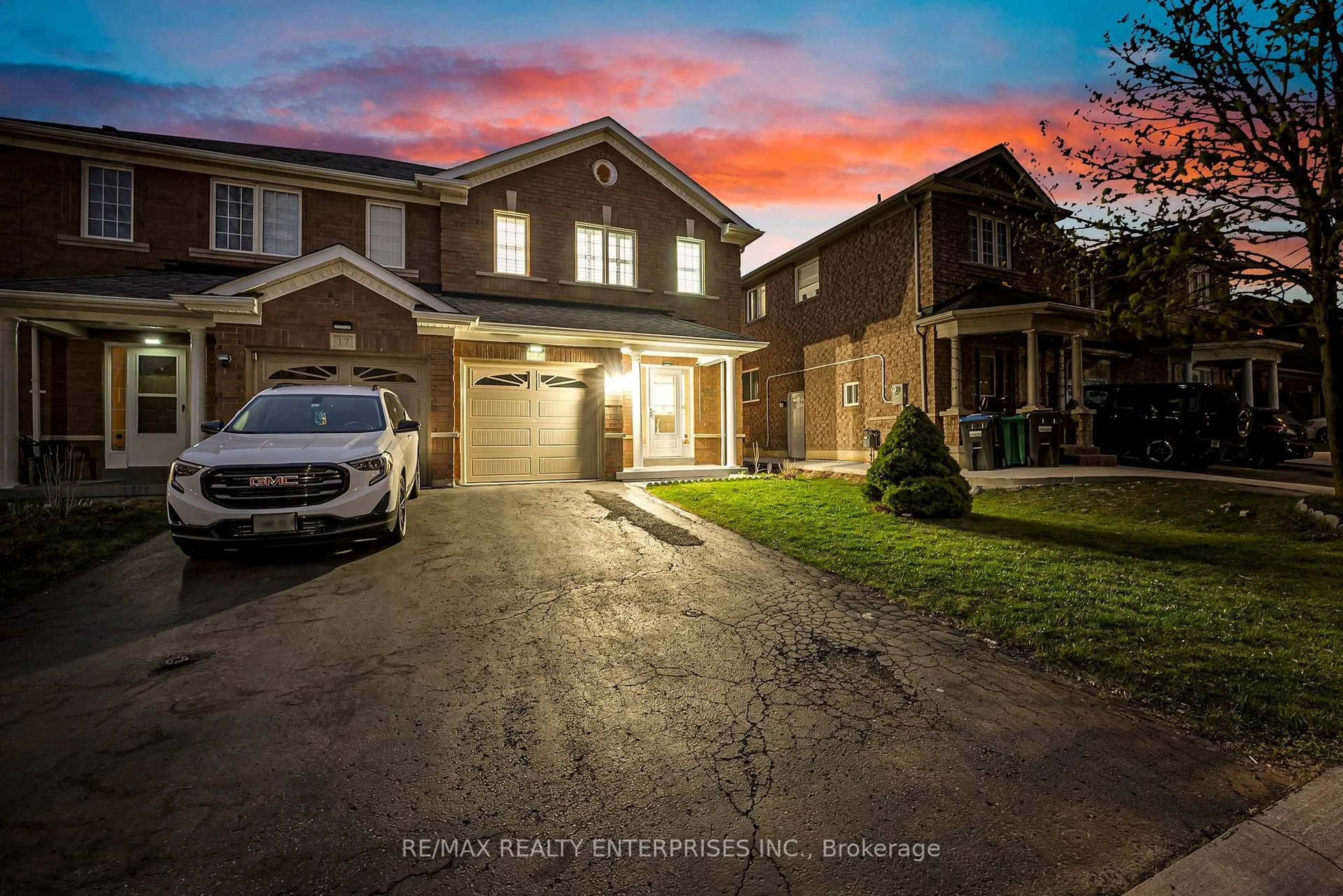 Unknown for 19 Ashmere Rd, Brampton Ontario L7A 1R3