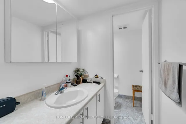 Additional image 15 of 49 Silverstone Dr Unit 1108