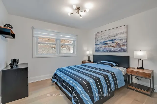 Additional property image - 564 Maplehill Dr