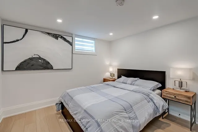 Additional property image - 564 Maplehill Dr