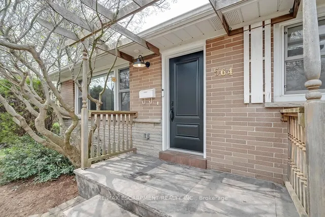 Additional property image - 564 Maplehill Dr