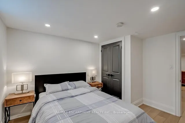 Additional property image - 564 Maplehill Dr