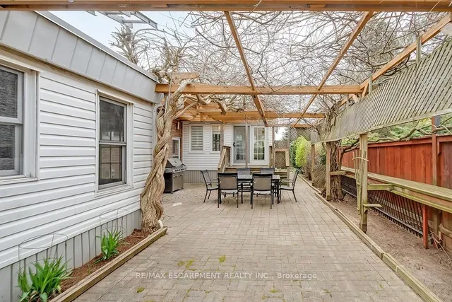 Additional property image - 564 Maplehill Dr