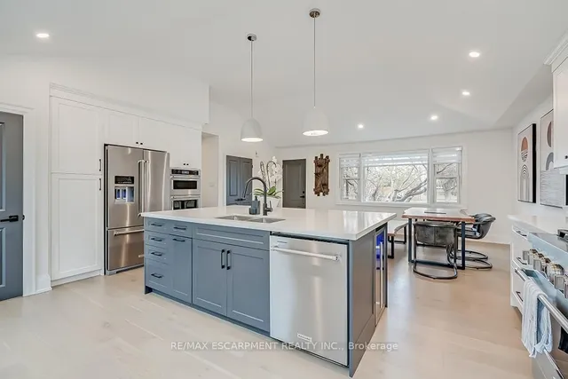 Additional property image - 564 Maplehill Dr