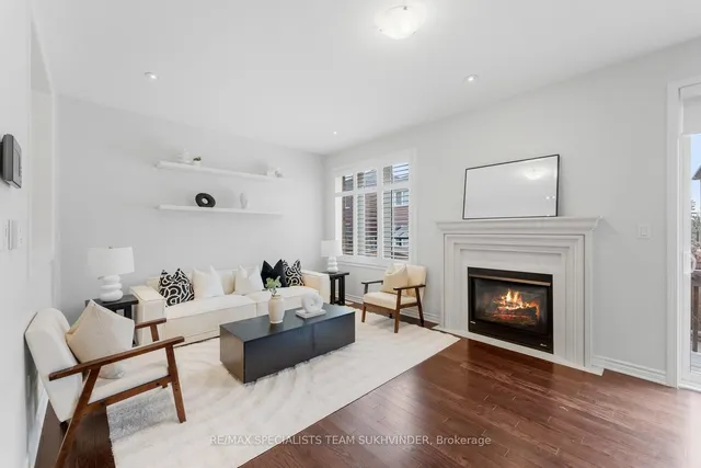 Additional property image - 604 Langholm St
