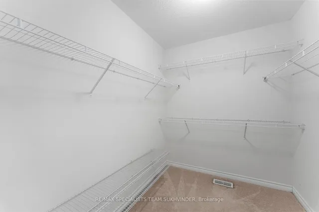 Additional property image - 604 Langholm St