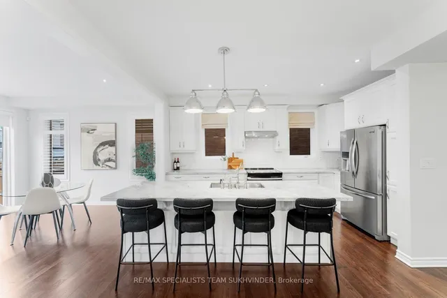 Additional property image - 604 Langholm St