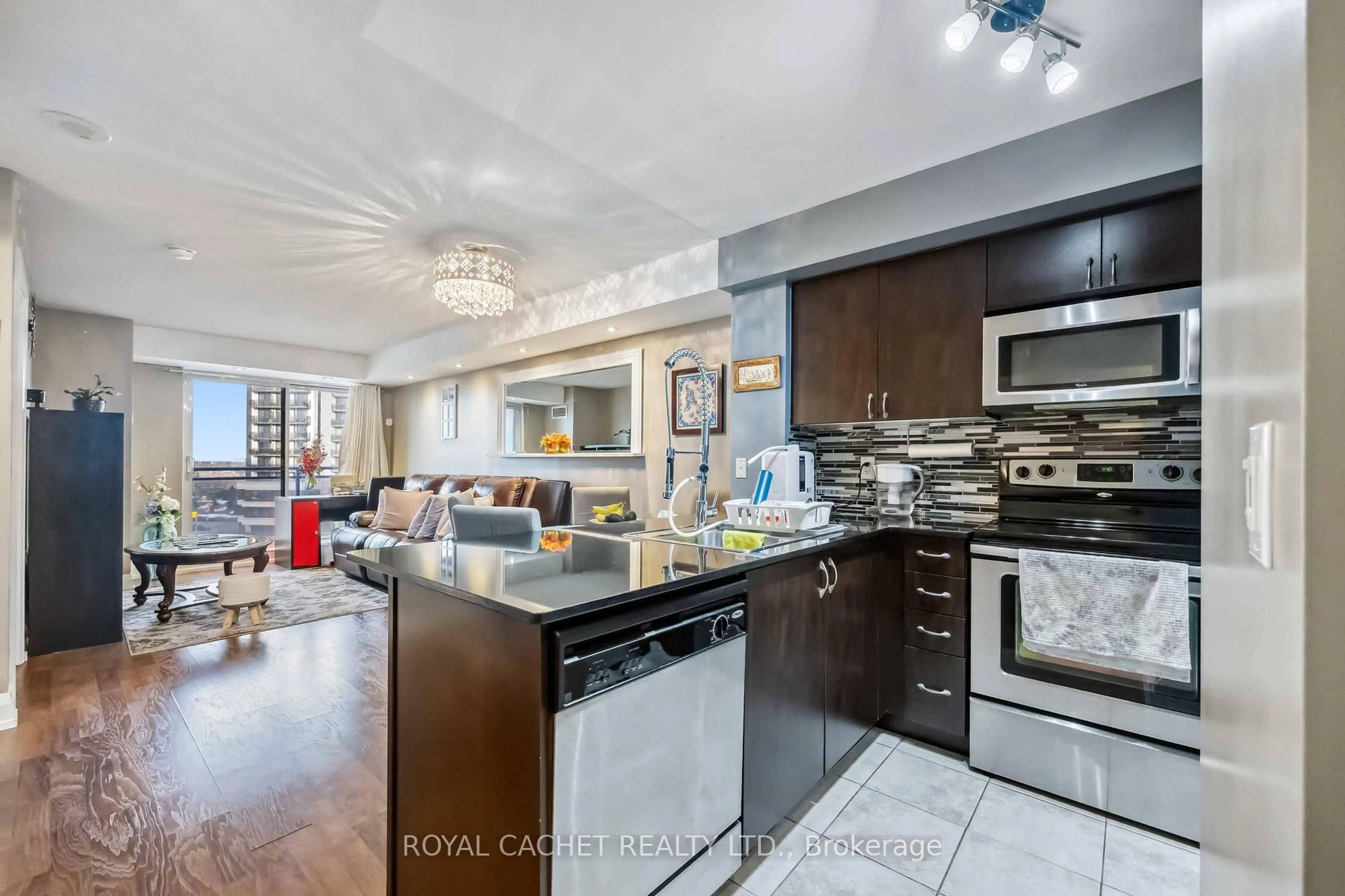 Open concept kitchen, ceramic/tile floor for 1070 Sheppard Ave #516, Toronto Ontario M3J 0G8