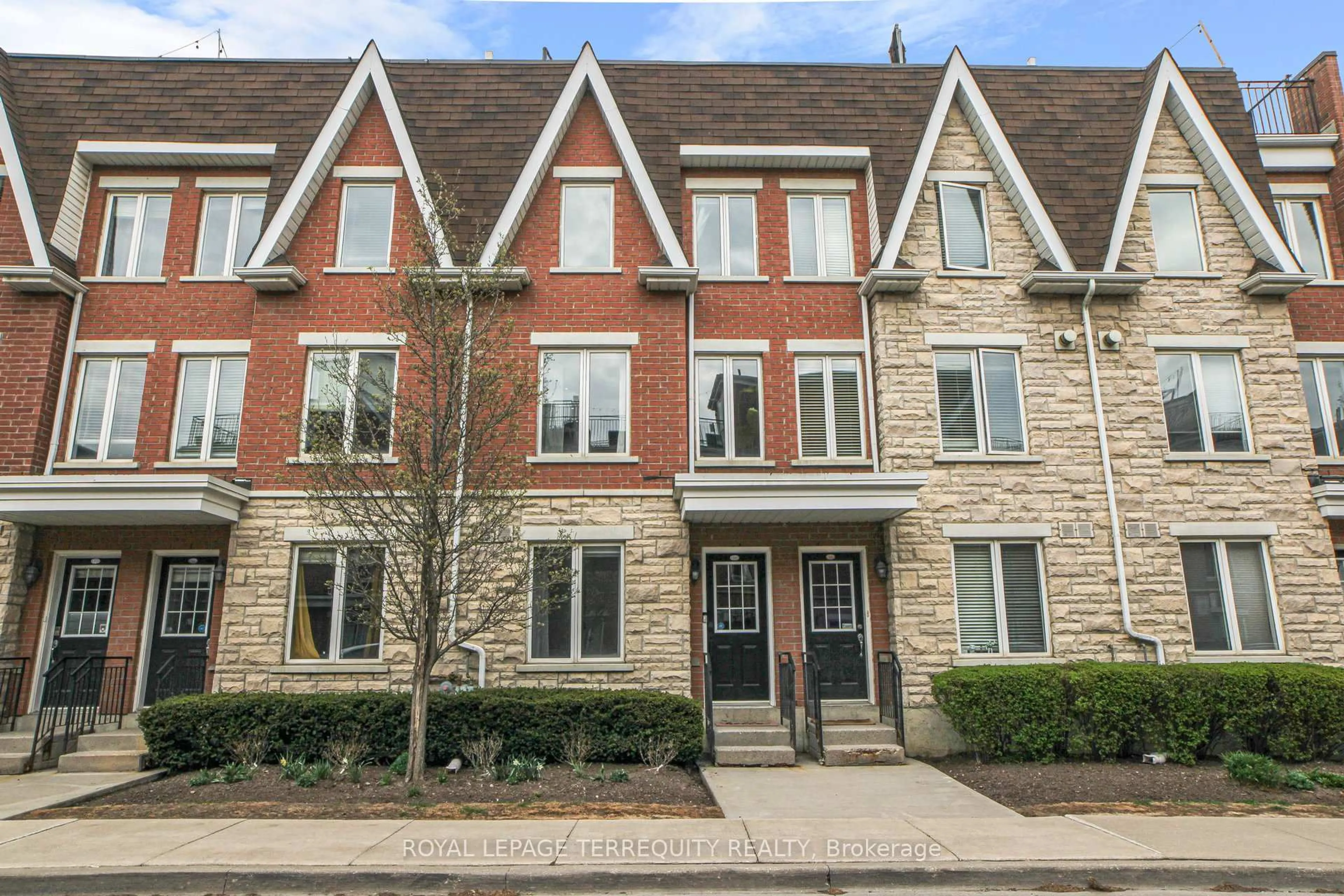 Home with brick exterior material, street for 25 Laidlaw St #511, Toronto Ontario M6K 1X3