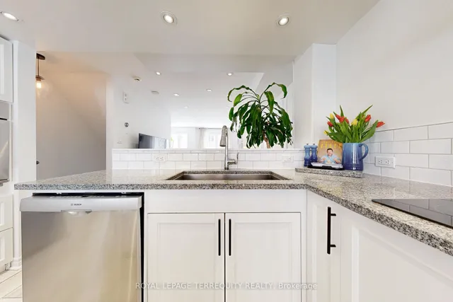 Additional property image - 25 Laidlaw St Unit 511