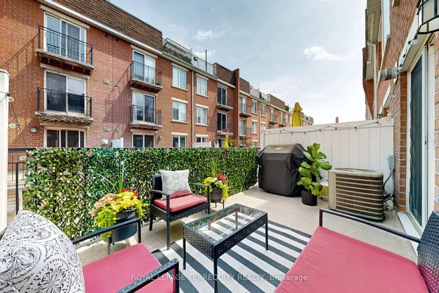 Additional property image - 25 Laidlaw St Unit 511