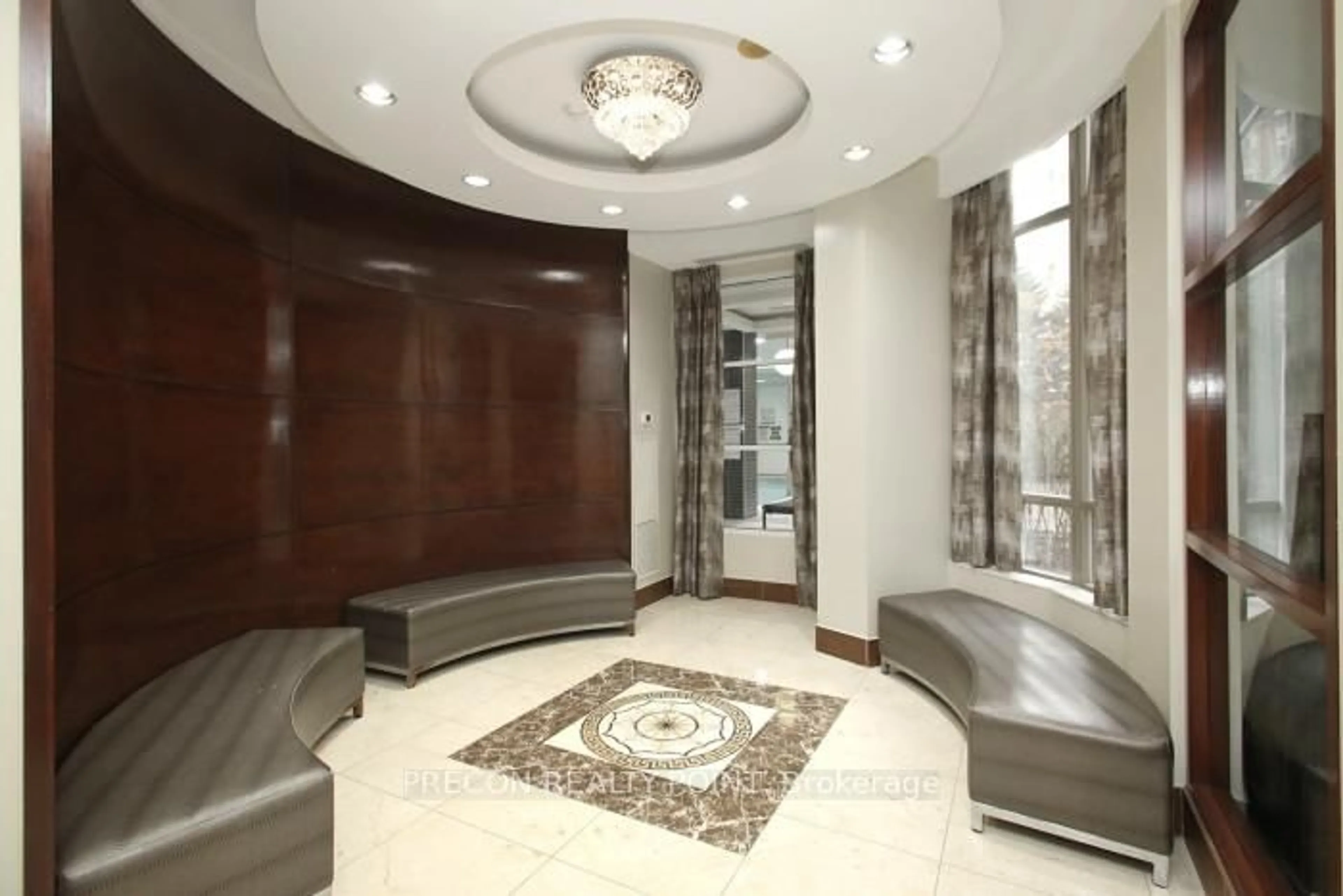 Unknown for 310 Burnhamthorpe Rd #PH01, Mississauga Ontario L5B 4P9