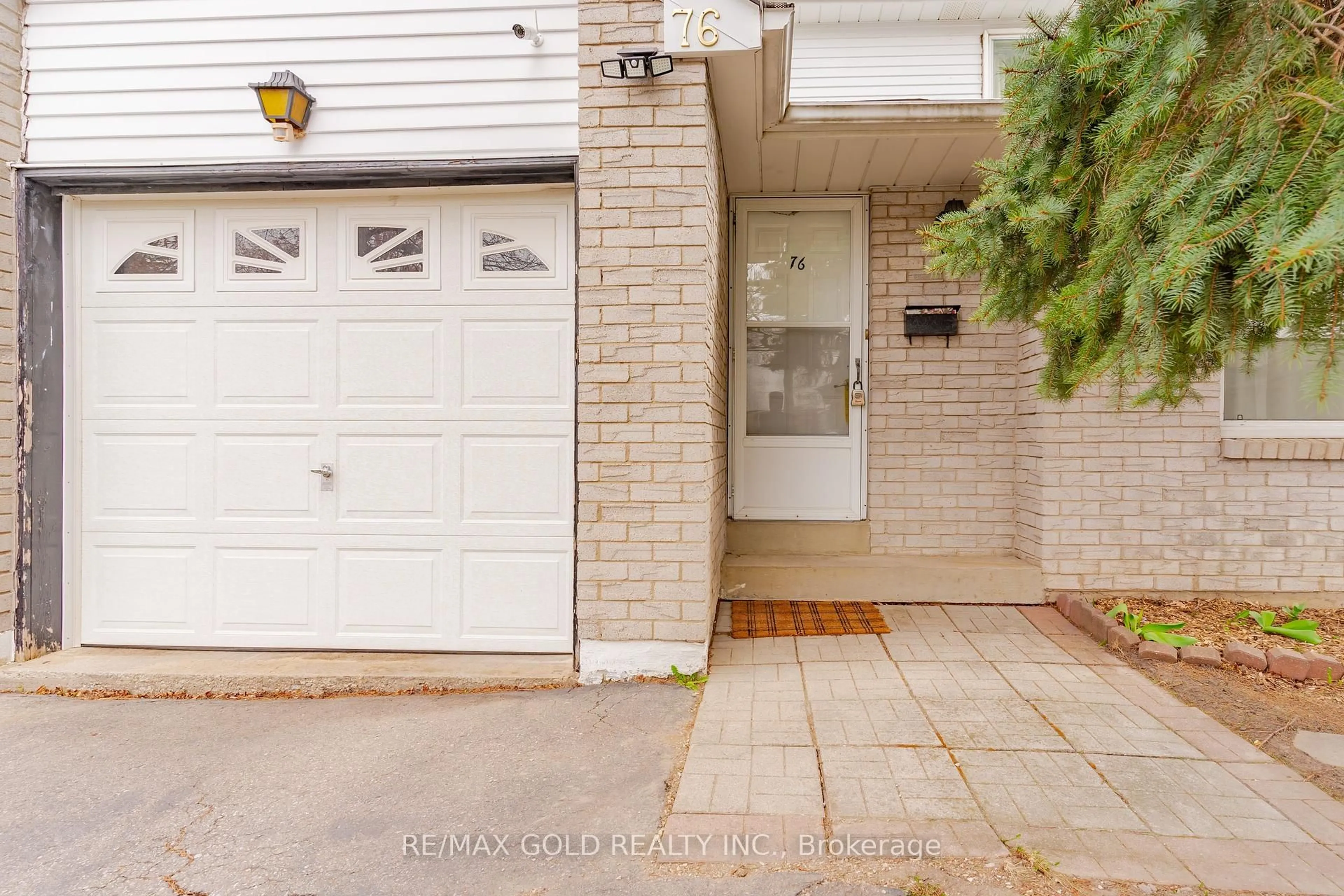 Unknown for 76 Mayfair Cres, Brampton Ontario L6S 3N4