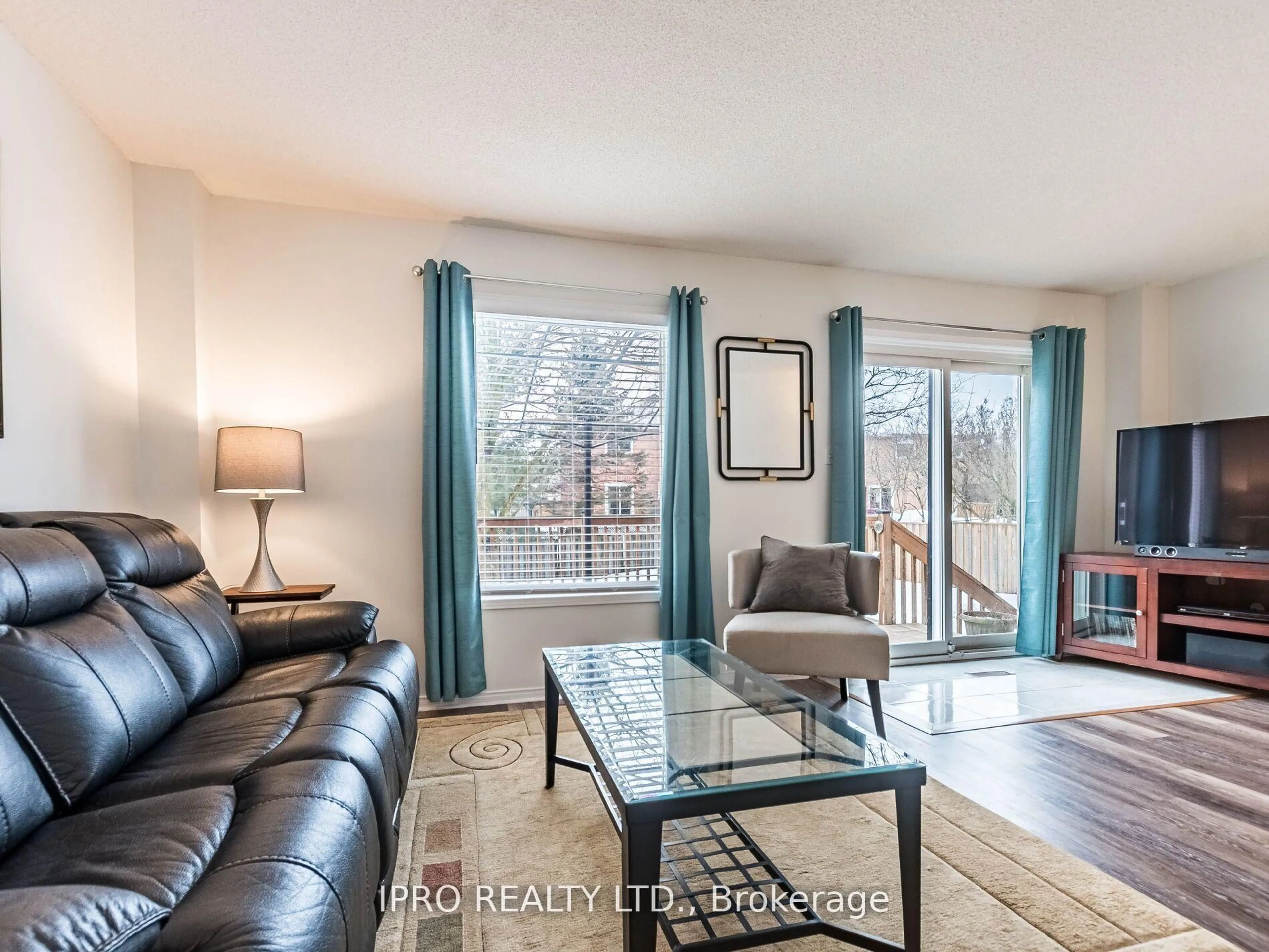 Living room with furniture, unknown for 173 Mill St, Halton Hills Ontario L7J 2X6