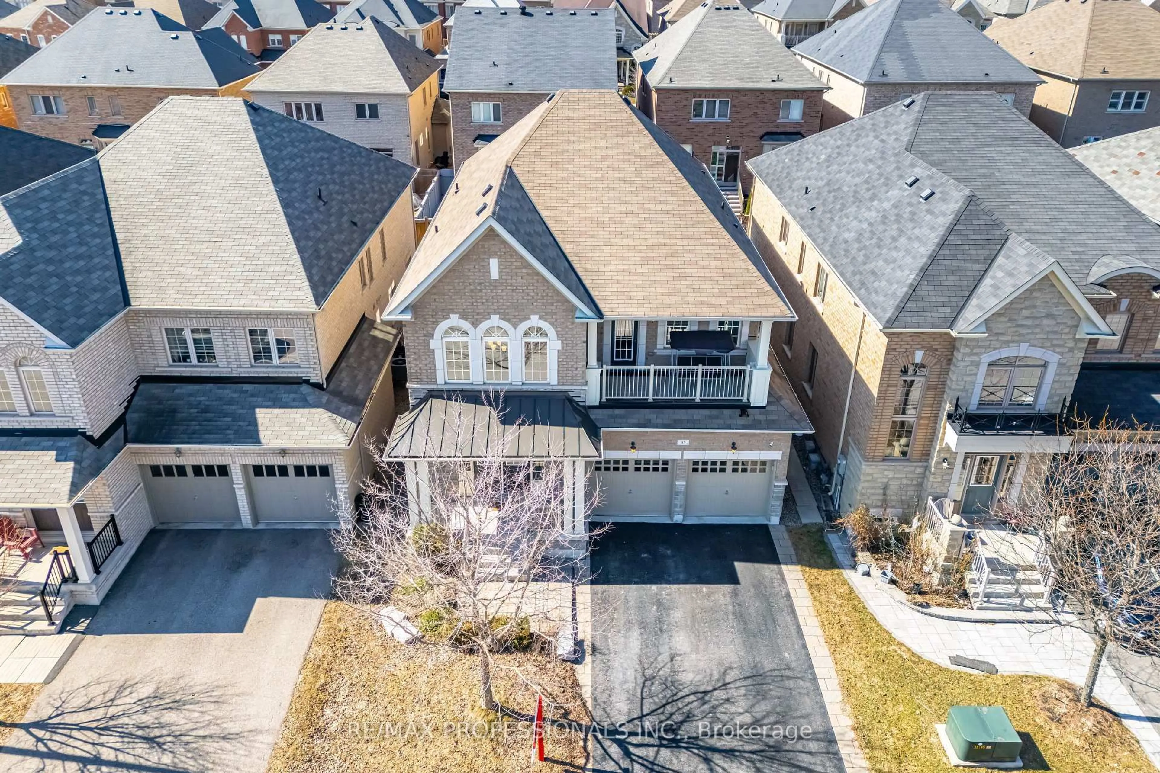 A pic from outside/outdoor area/front of a property/back of a property/a pic from drone, street for 35 Lampman Cres, Brampton Ontario L6X 3A3