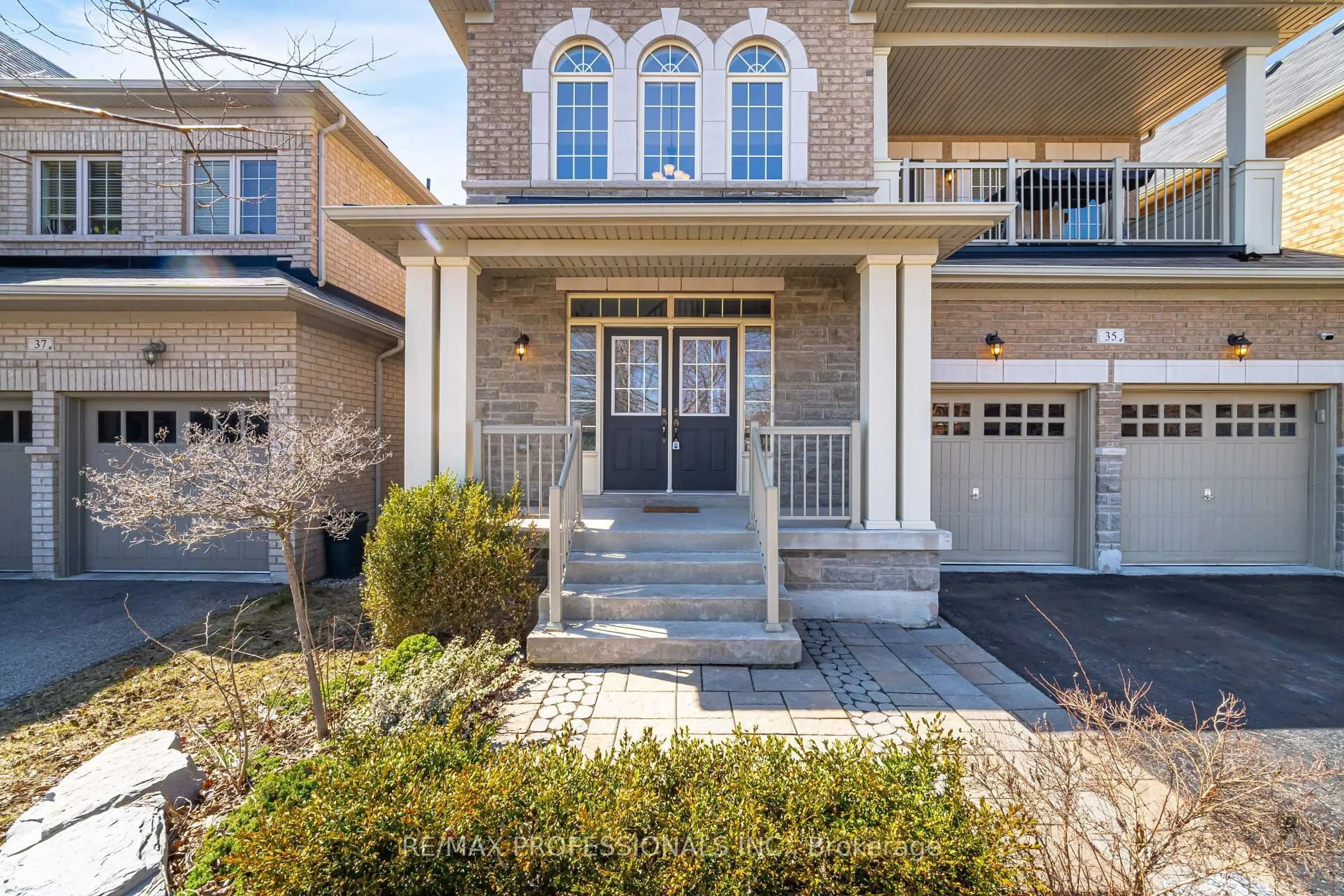 Home with brick exterior material, street for 35 Lampman Cres, Brampton Ontario L6X 3A3