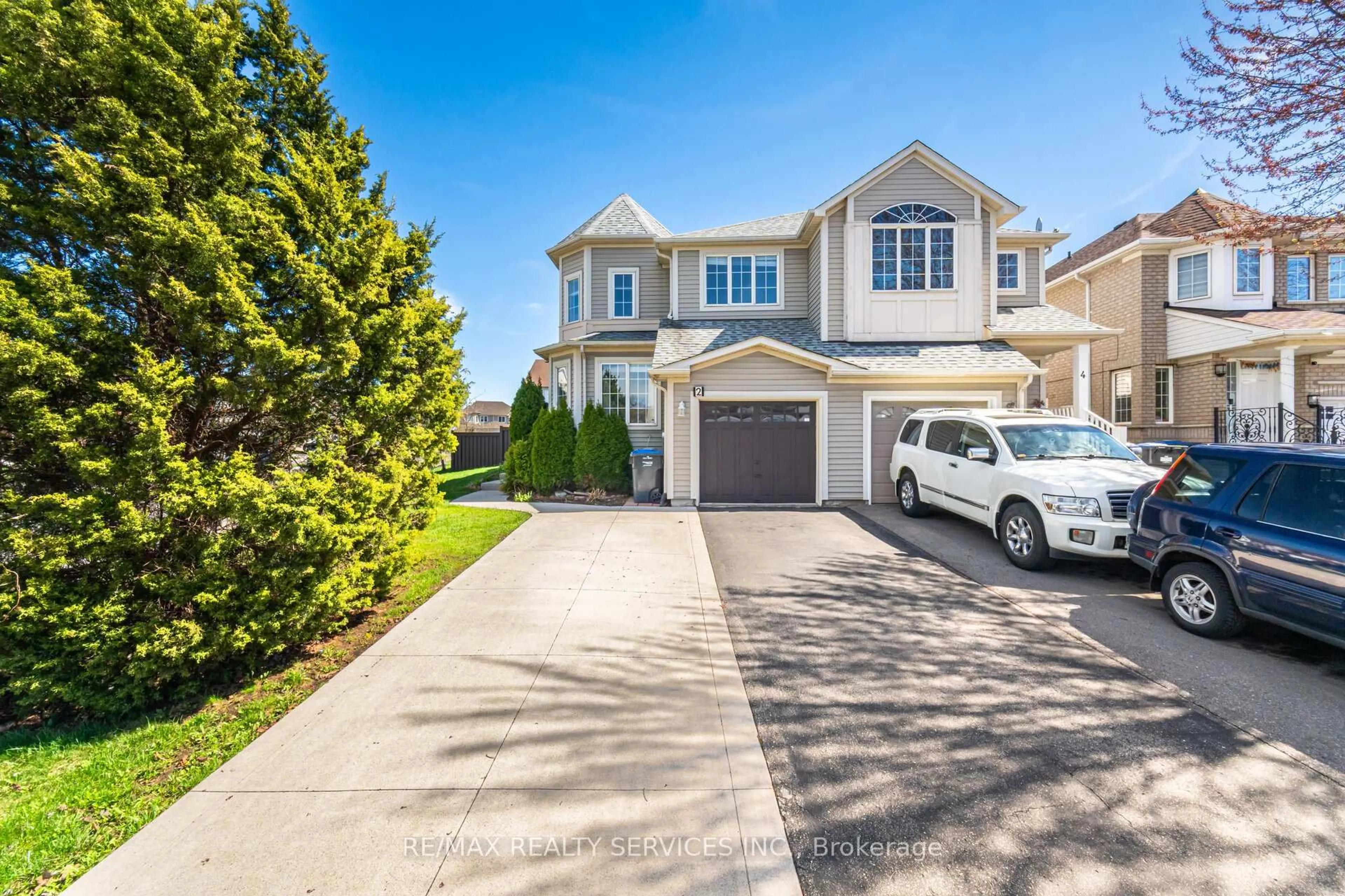 Home with vinyl exterior material, street for 2 Binder Twine Tr, Brampton Ontario L6X 4R5