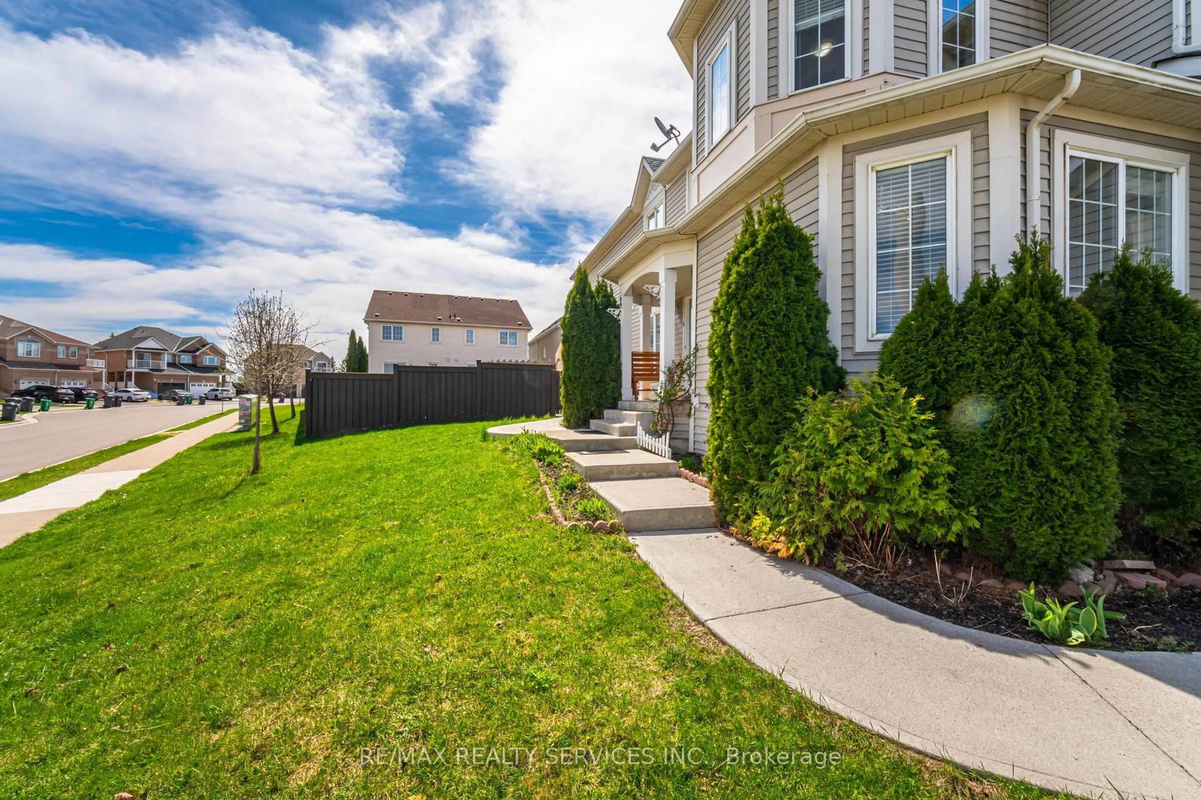 Home with vinyl exterior material, street for 2 Binder Twine Tr, Brampton Ontario L6X 4R5