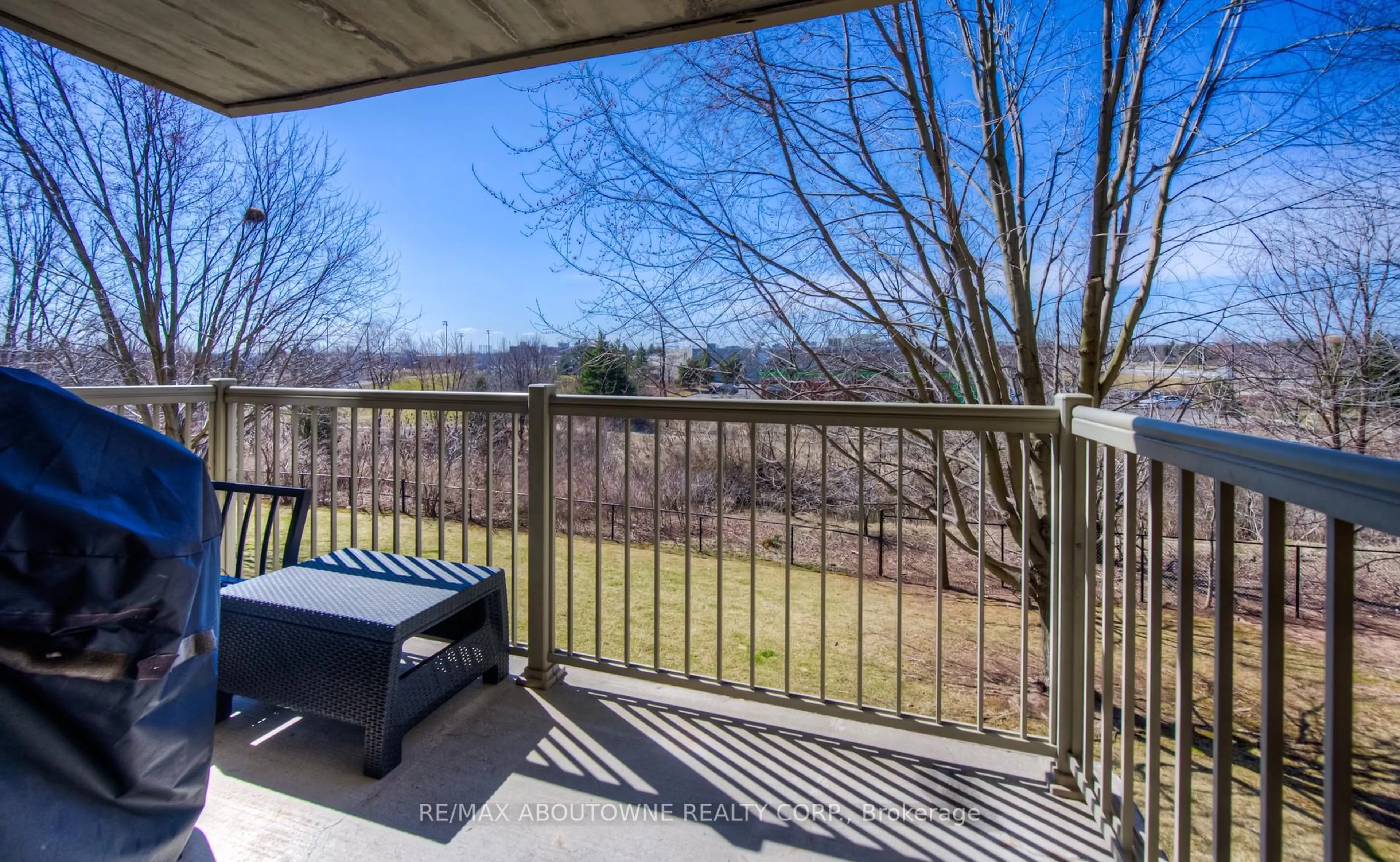 Patio, water/lake/river/ocean view for 1490 Bishops Gate #212, Oakville Ontario L6M 4N3