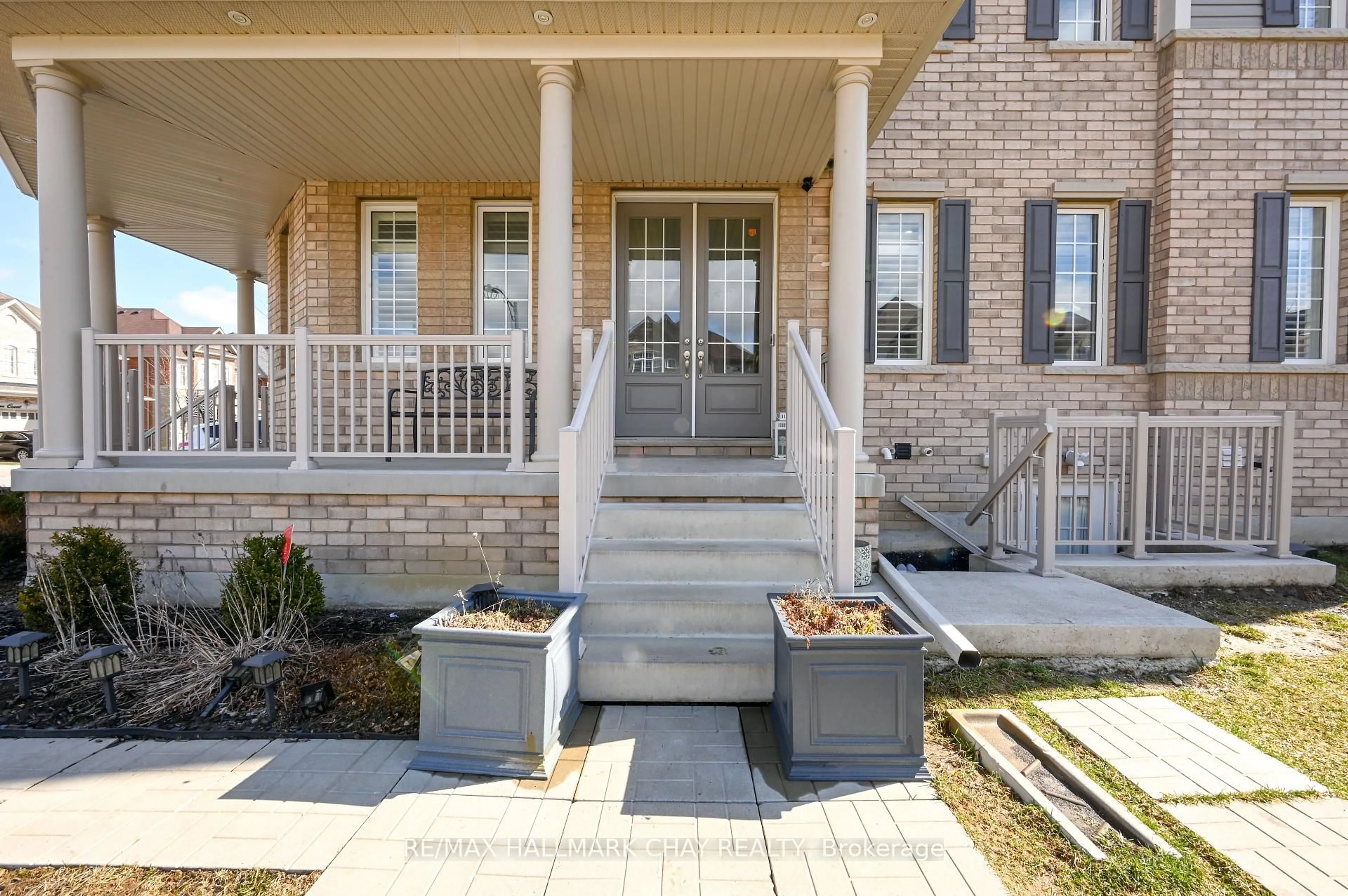 Unknown for 40 Hamilton Crt, Caledon Ontario L7C 4B5
