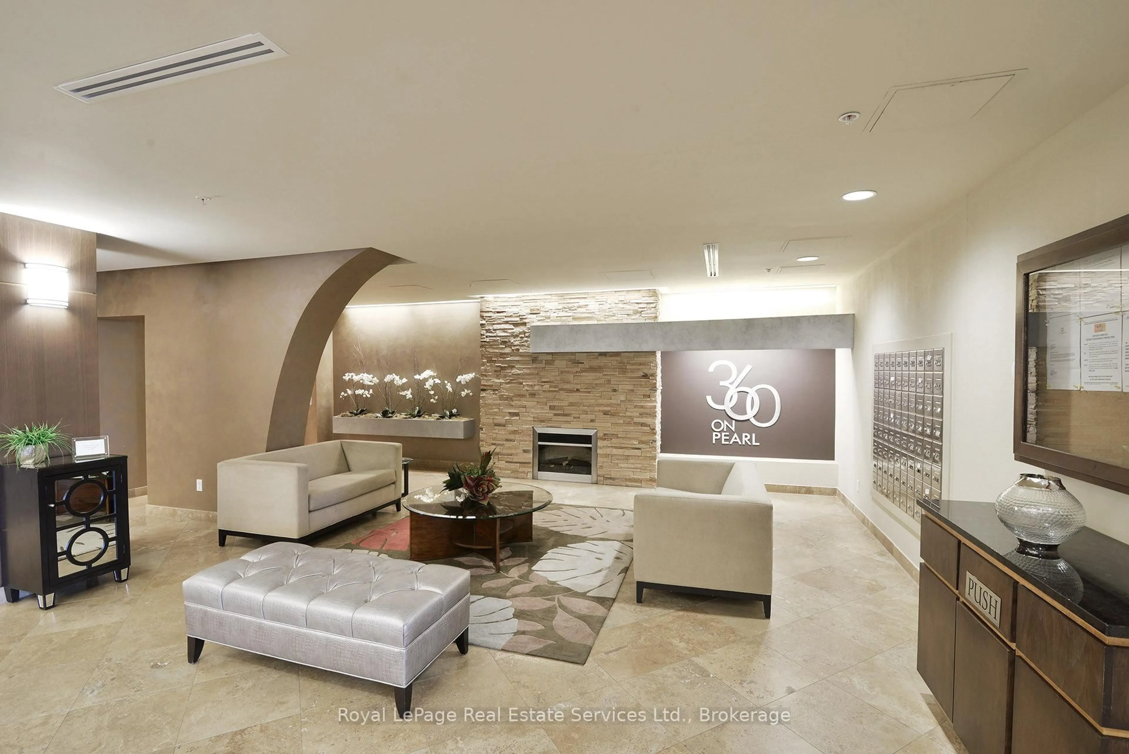 Lobby for 360 Pearl St #902, Burlington Ontario L7R 1E1