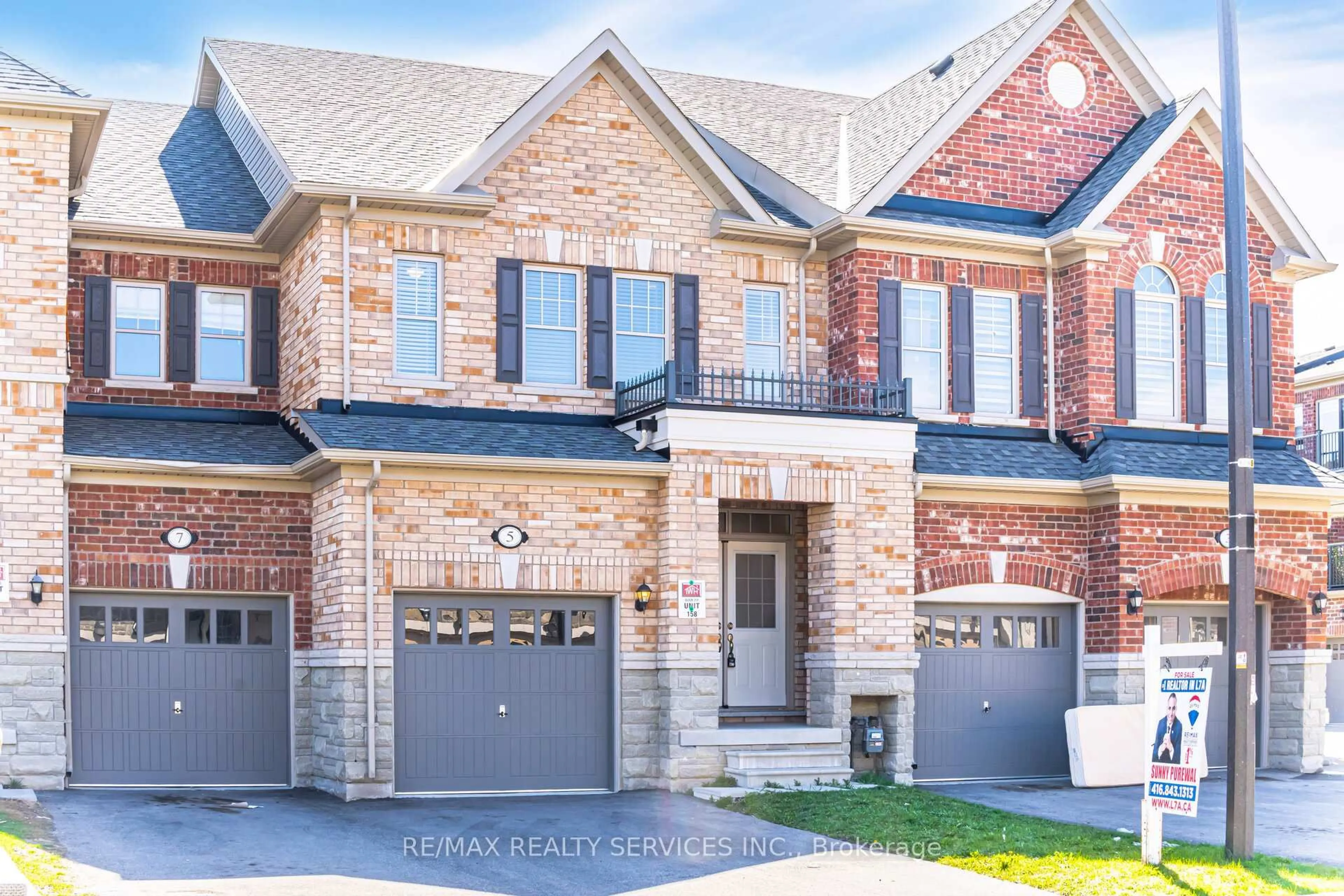 Home with brick exterior material, street for 5 Pearman Cres, Brampton Ontario L7A 4Y8