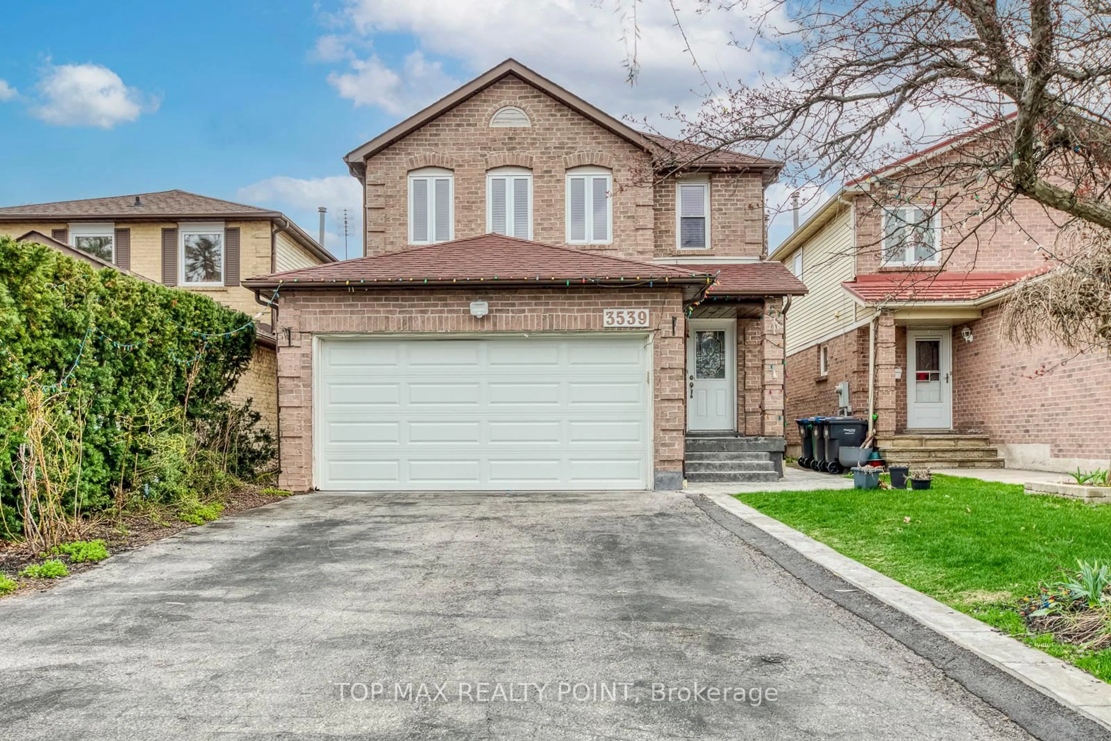 Home with brick exterior material, street for 3539 Ingram Rd, Mississauga Ontario L5L 4M4