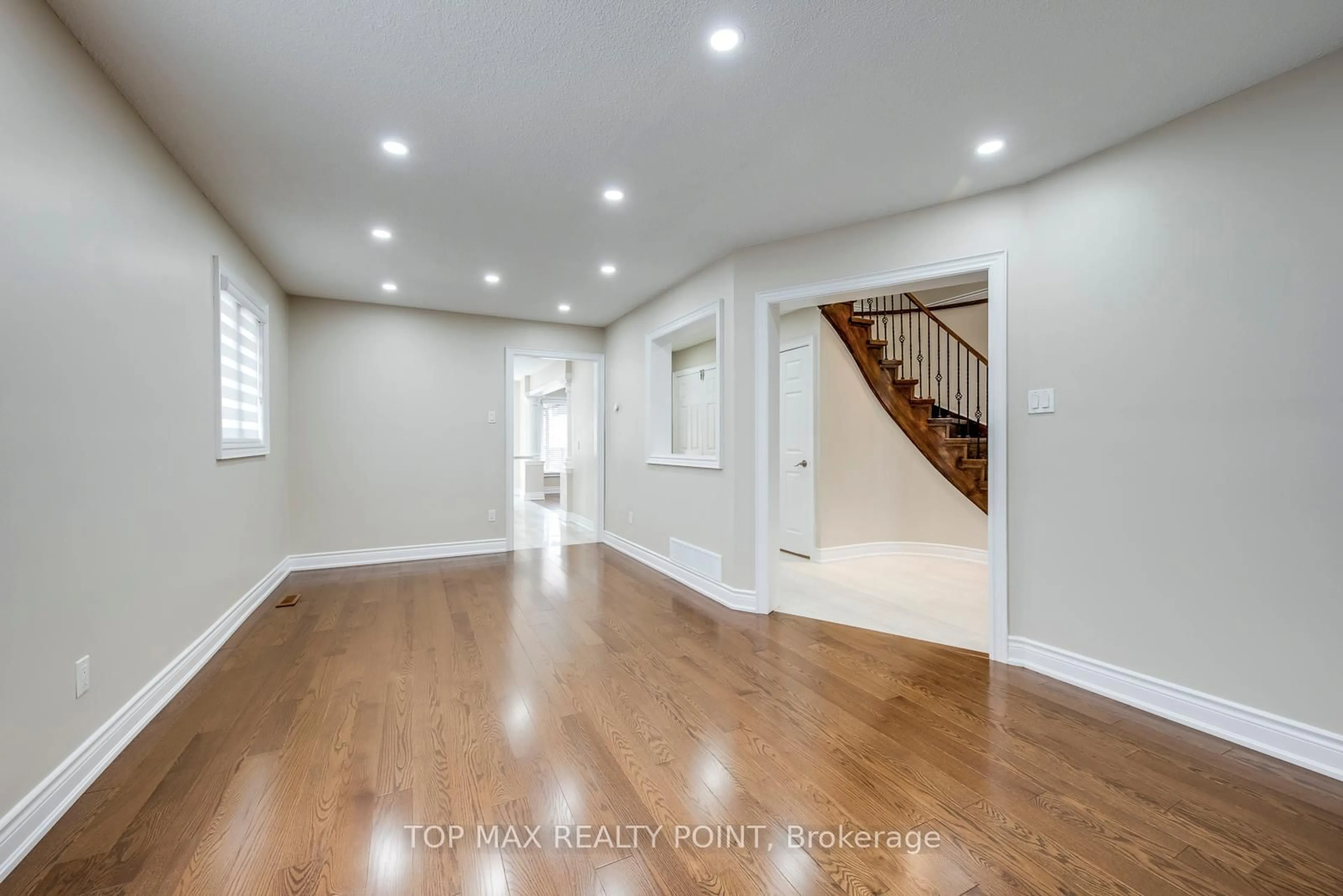 Indoor entryway for 3539 Ingram Rd, Mississauga Ontario L5L 4M4