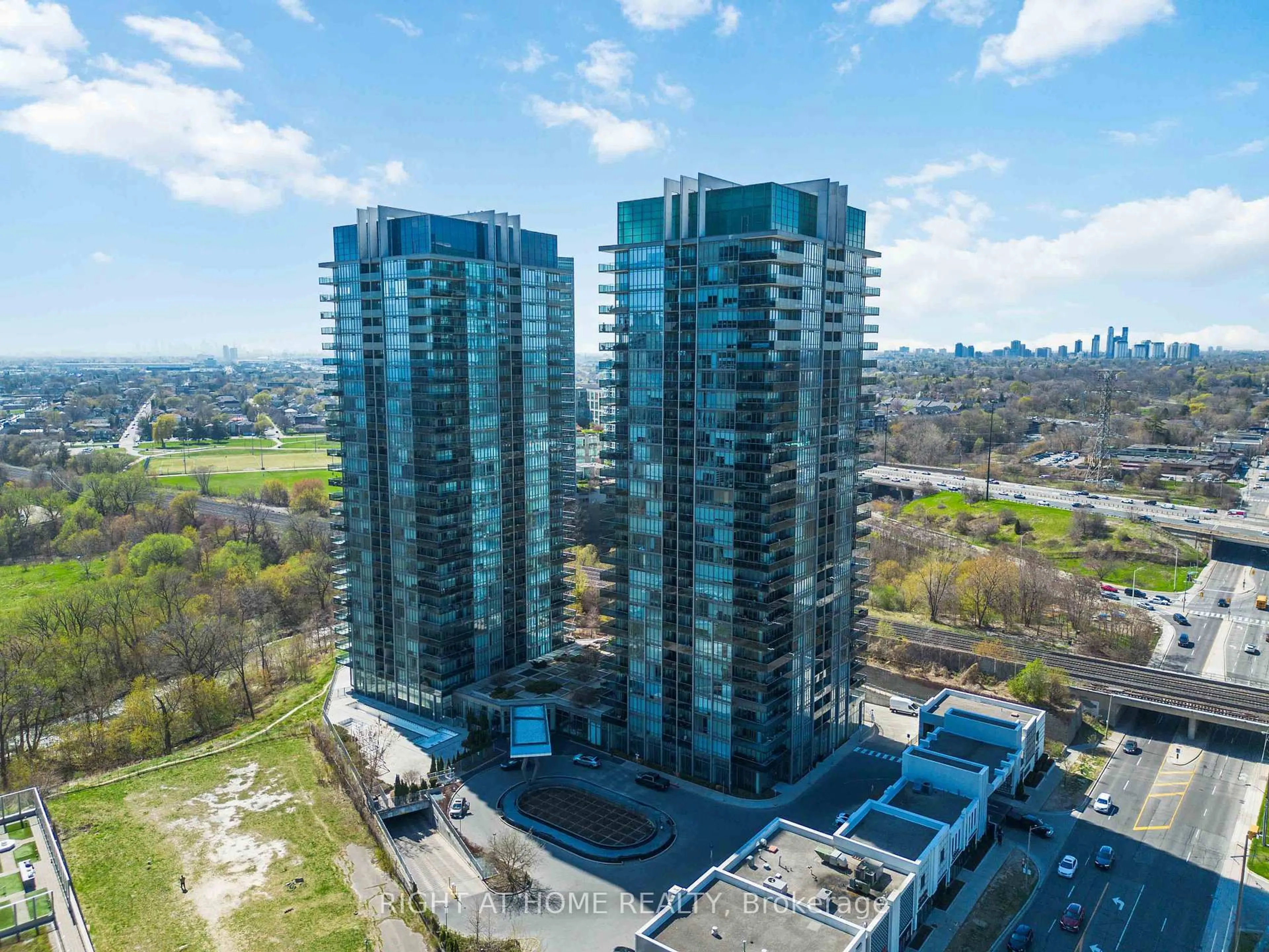 A pic from outside/outdoor area/front of a property/back of a property/a pic from drone, city buildings view from balcony for 90 Park Lawn Rd #2205, Toronto Ontario M8Y 0B6