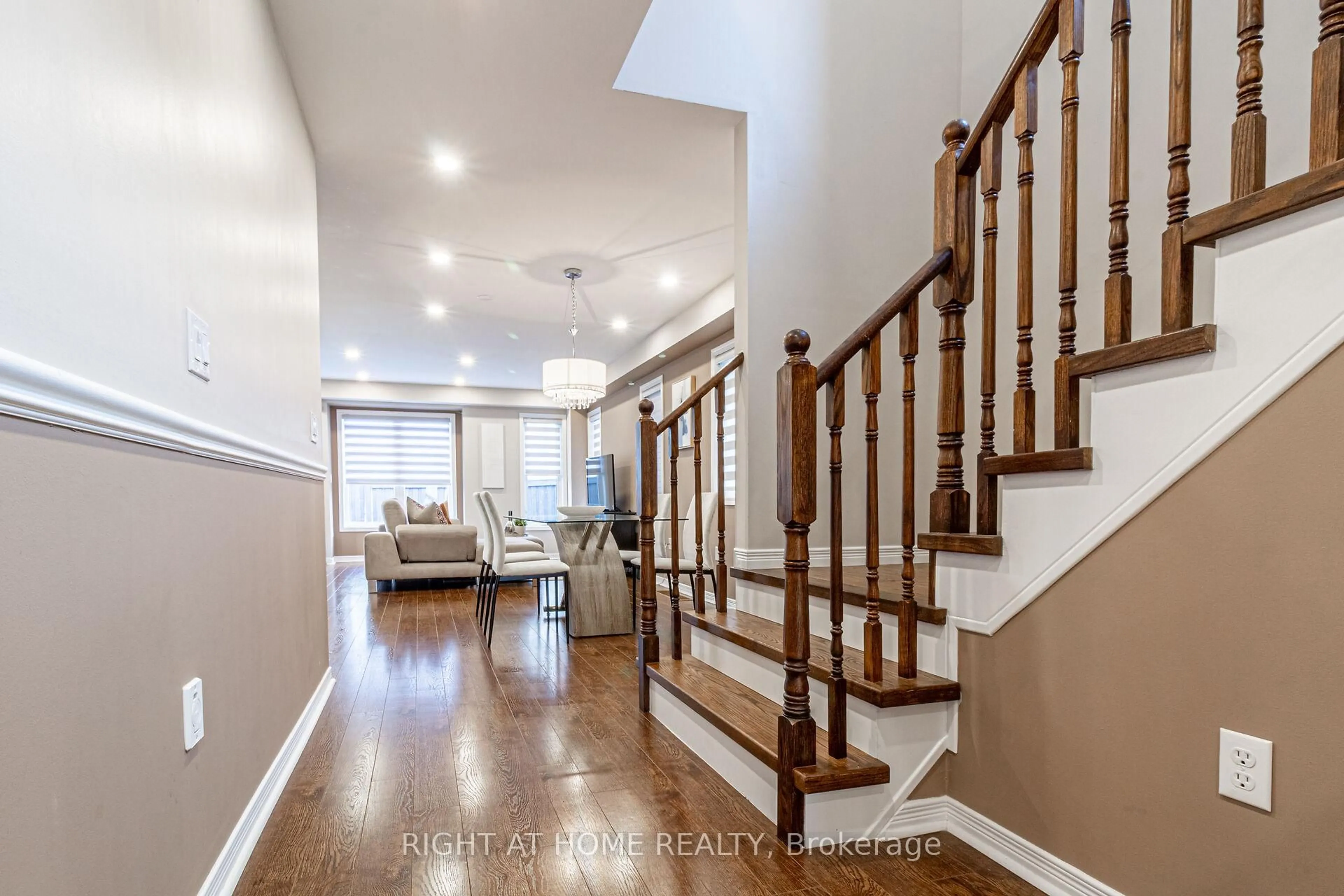 Unknown for 4229 Cole Cres, Burlington Ontario L7M 0M7
