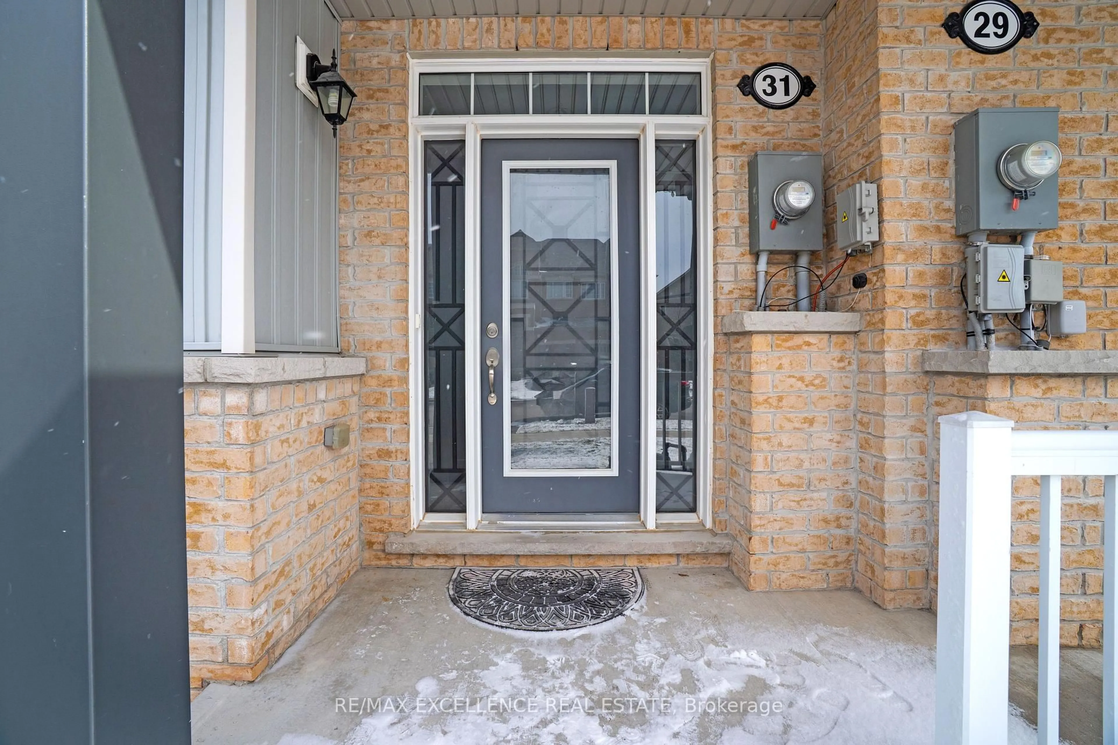 Indoor entryway for 31 Porter Dr, Orangeville Ontario L9W 6Z5