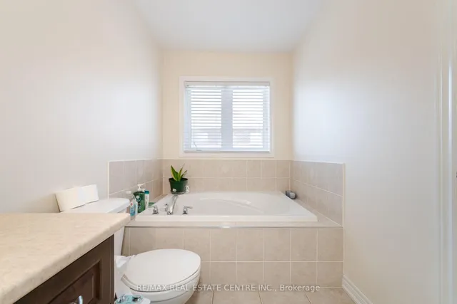 Additional image 23 of 15 Vanderpool Cres
