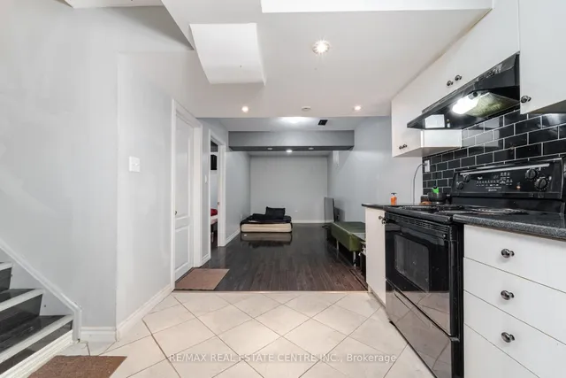Additional image 14 of 15 Vanderpool Cres