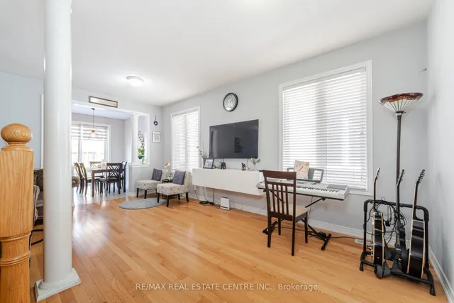 Additional image 44 of 15 Vanderpool Cres