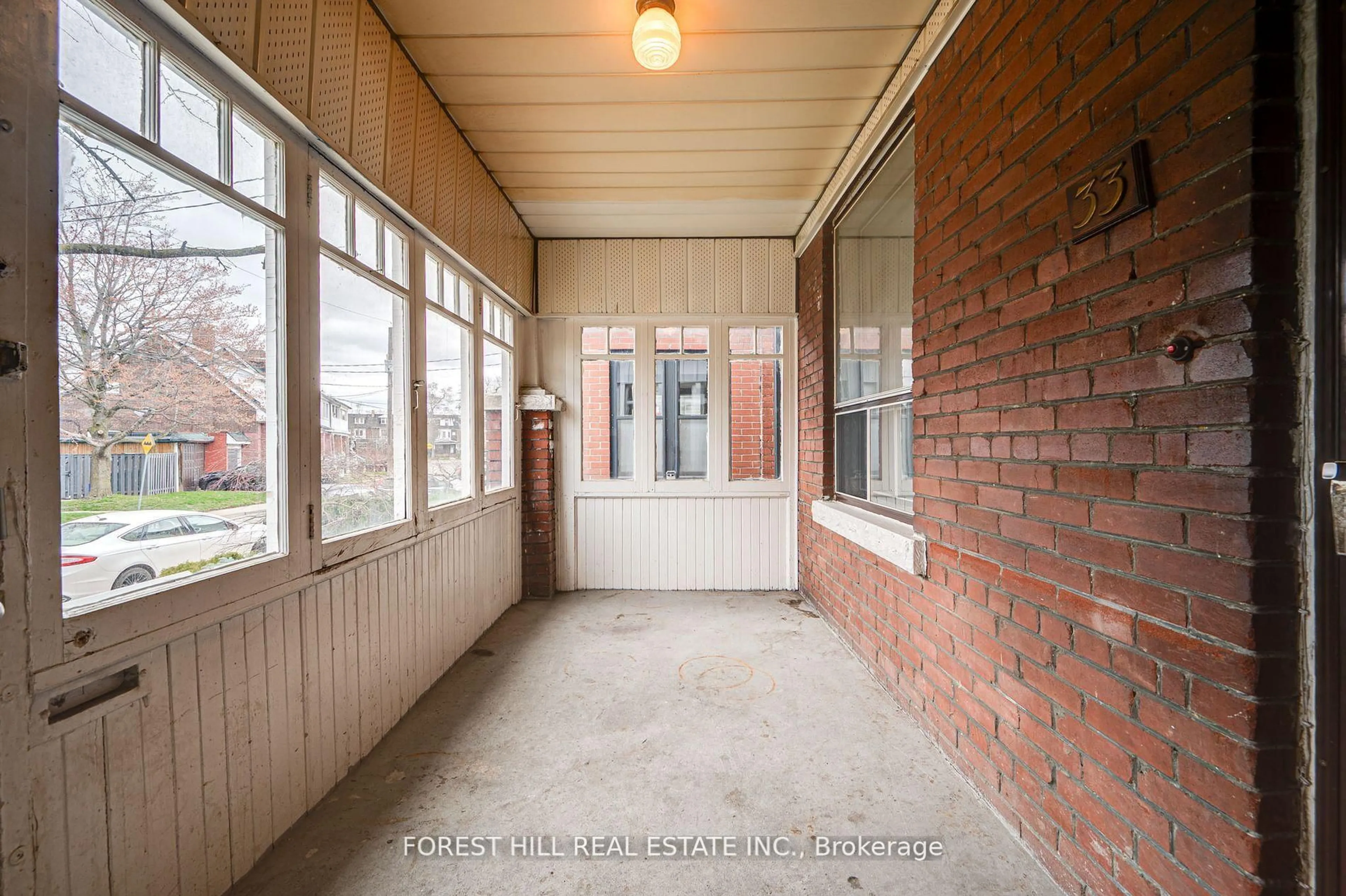 Unknown for 33 Hounslow Heath Rd, Toronto Ontario M6N 1G7