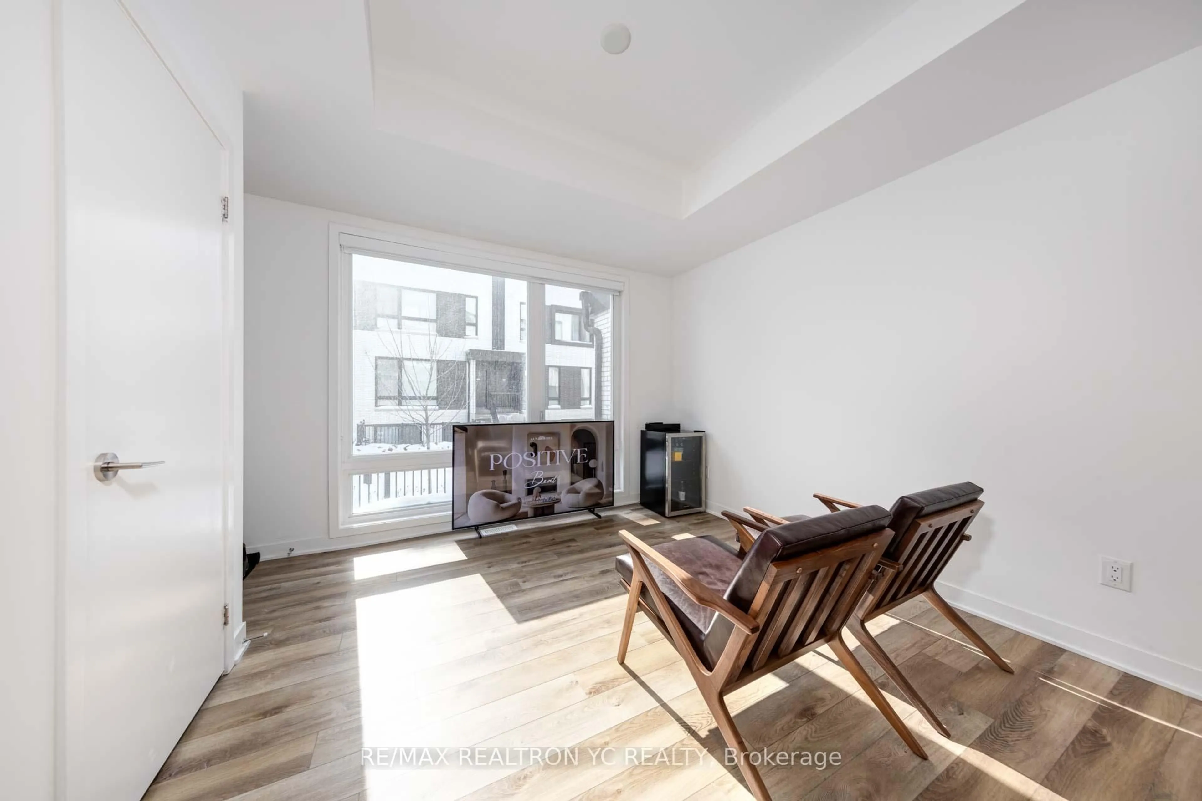 Living room with furniture, unknown for 40 Ed Clark Gardens Blvd #6, Toronto Ontario M6N 0B5