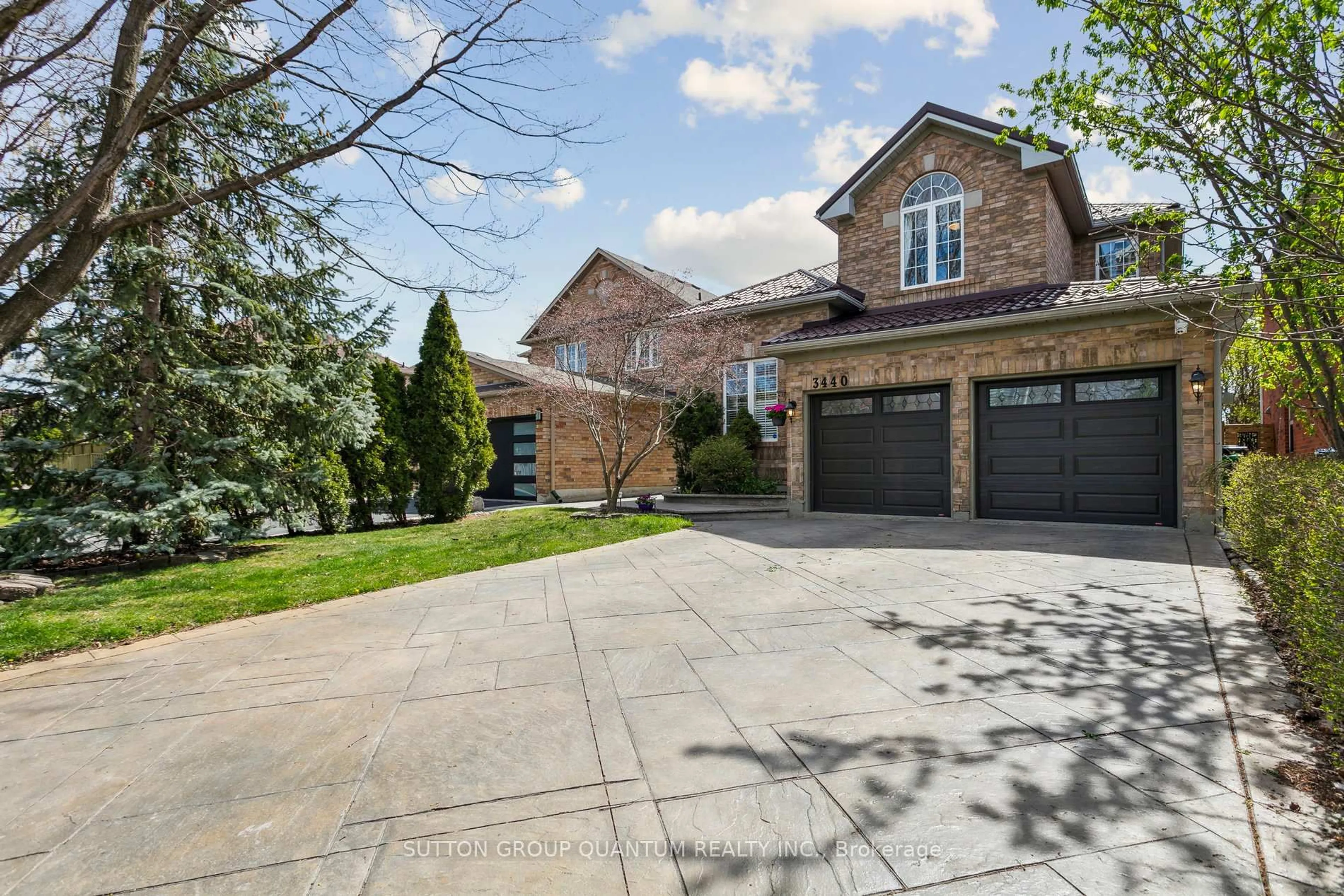 Home with brick exterior material, street for 3440 CROMPTON Cres, Mississauga Ontario L5B 4C5