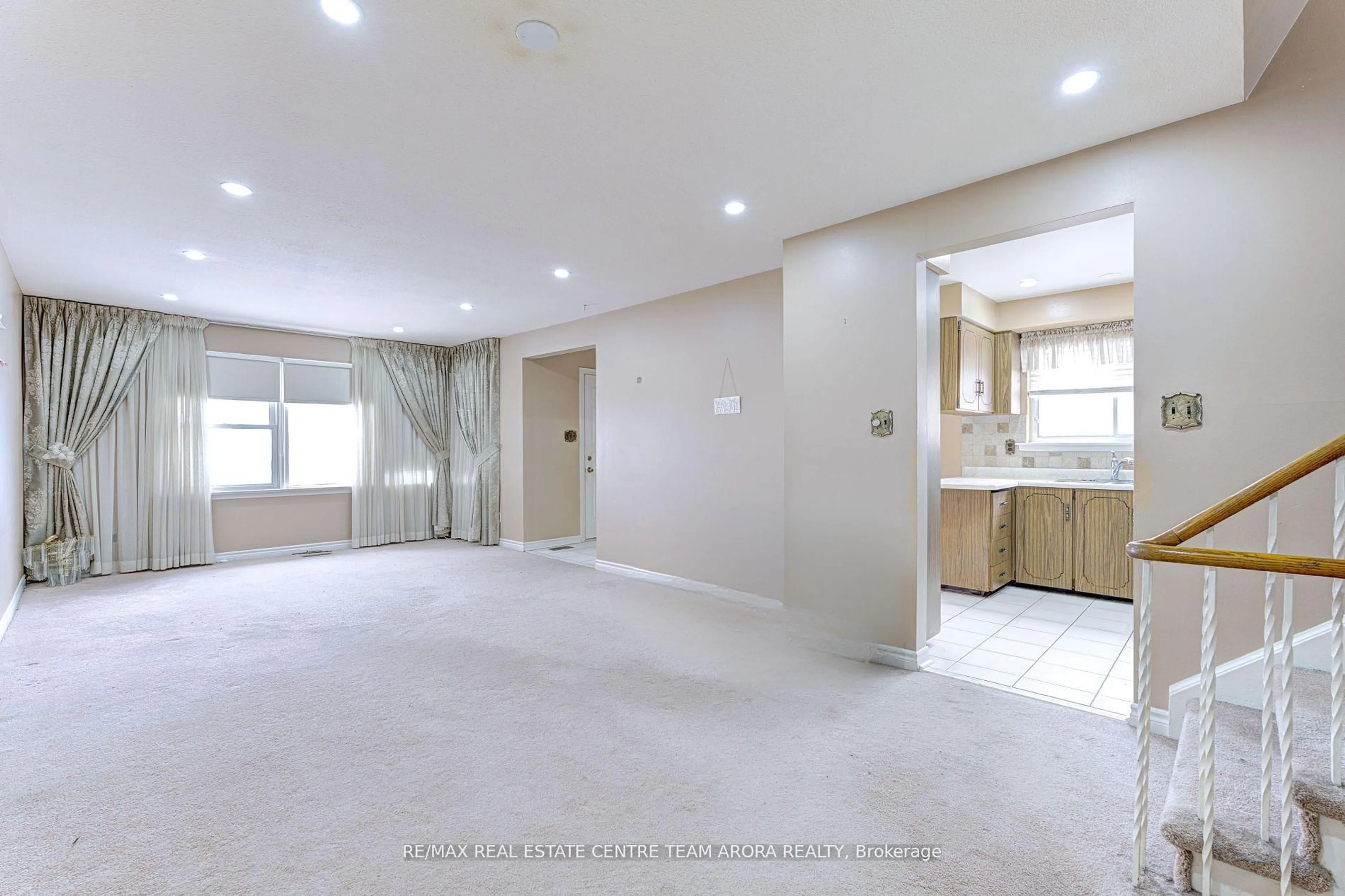A pic of a room for 152 Vodden St, Brampton Ontario L6V 1M7