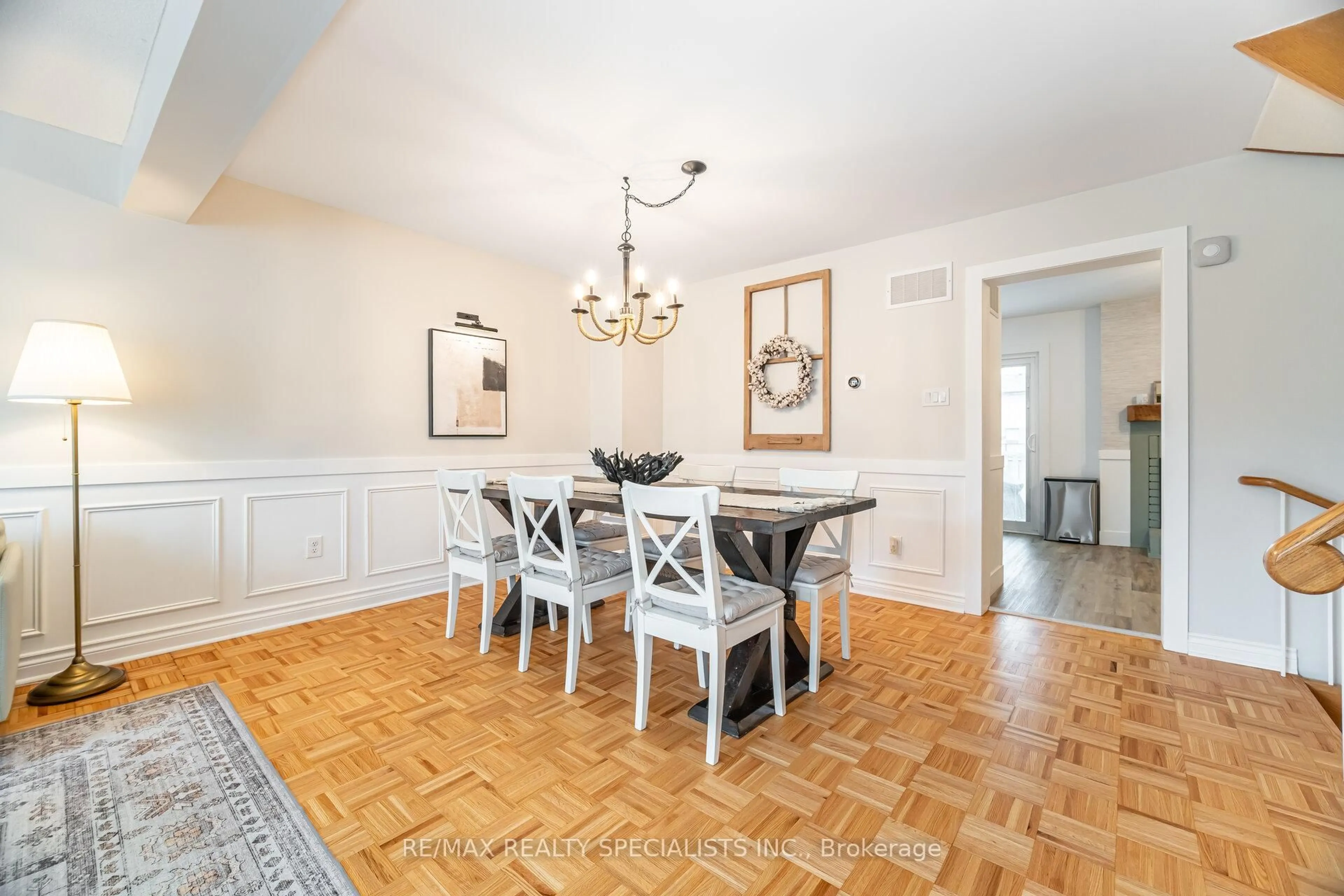 Dining room, unknown for 7077 Estoril Rd #12, Mississauga Ontario L5N 1N3