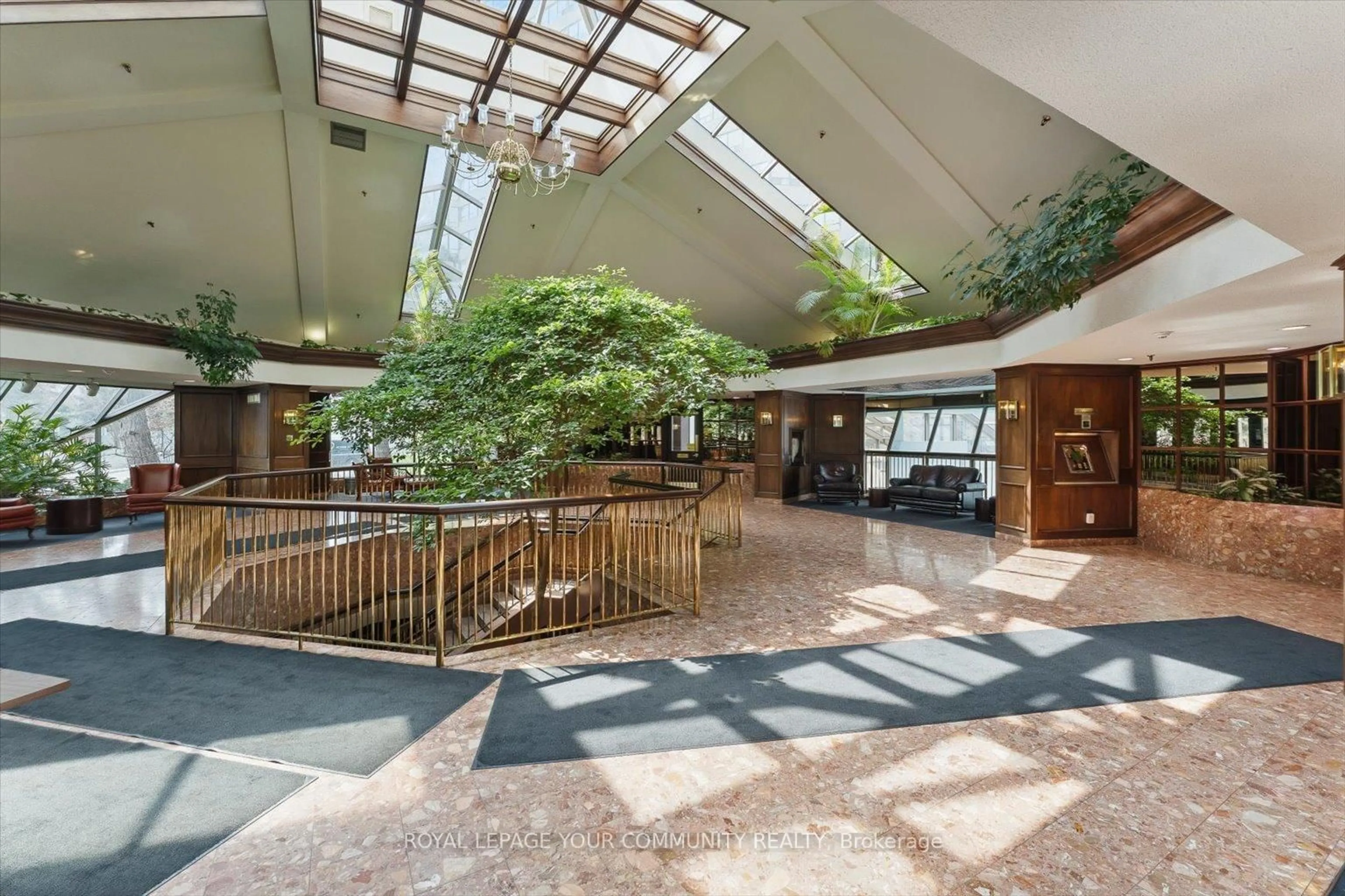 Lobby for 1320 Islington Ave #209, Toronto Ontario M9A 5C6