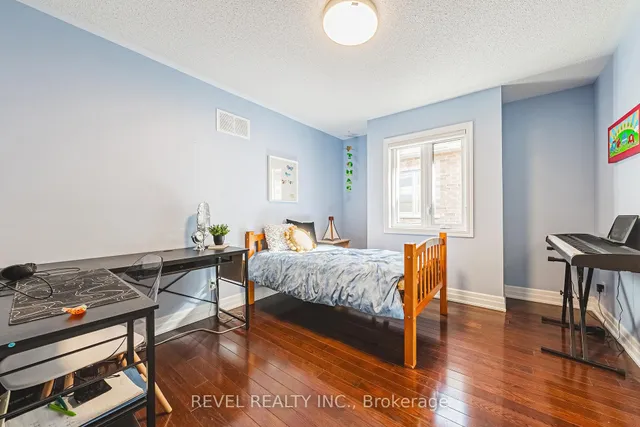 Additional property image - 170 Forbes Terr