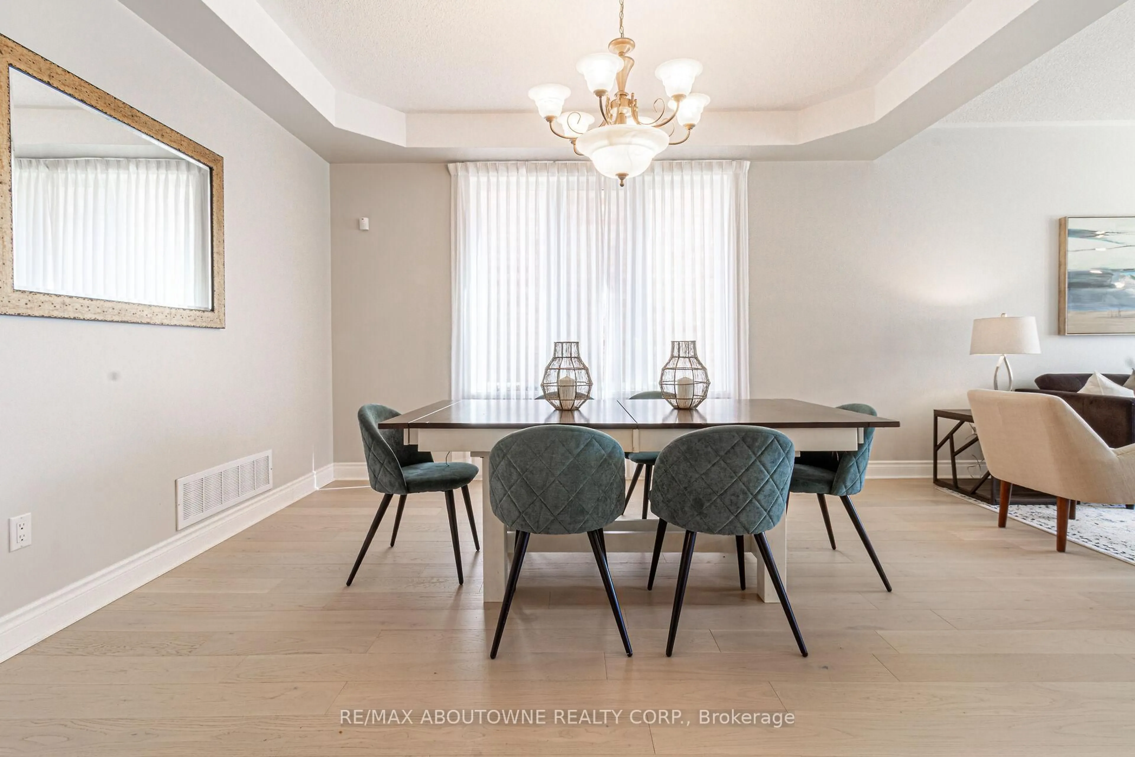 Dining room, unknown for 2355 Gooseberry Way, Oakville Ontario L6M 4T8