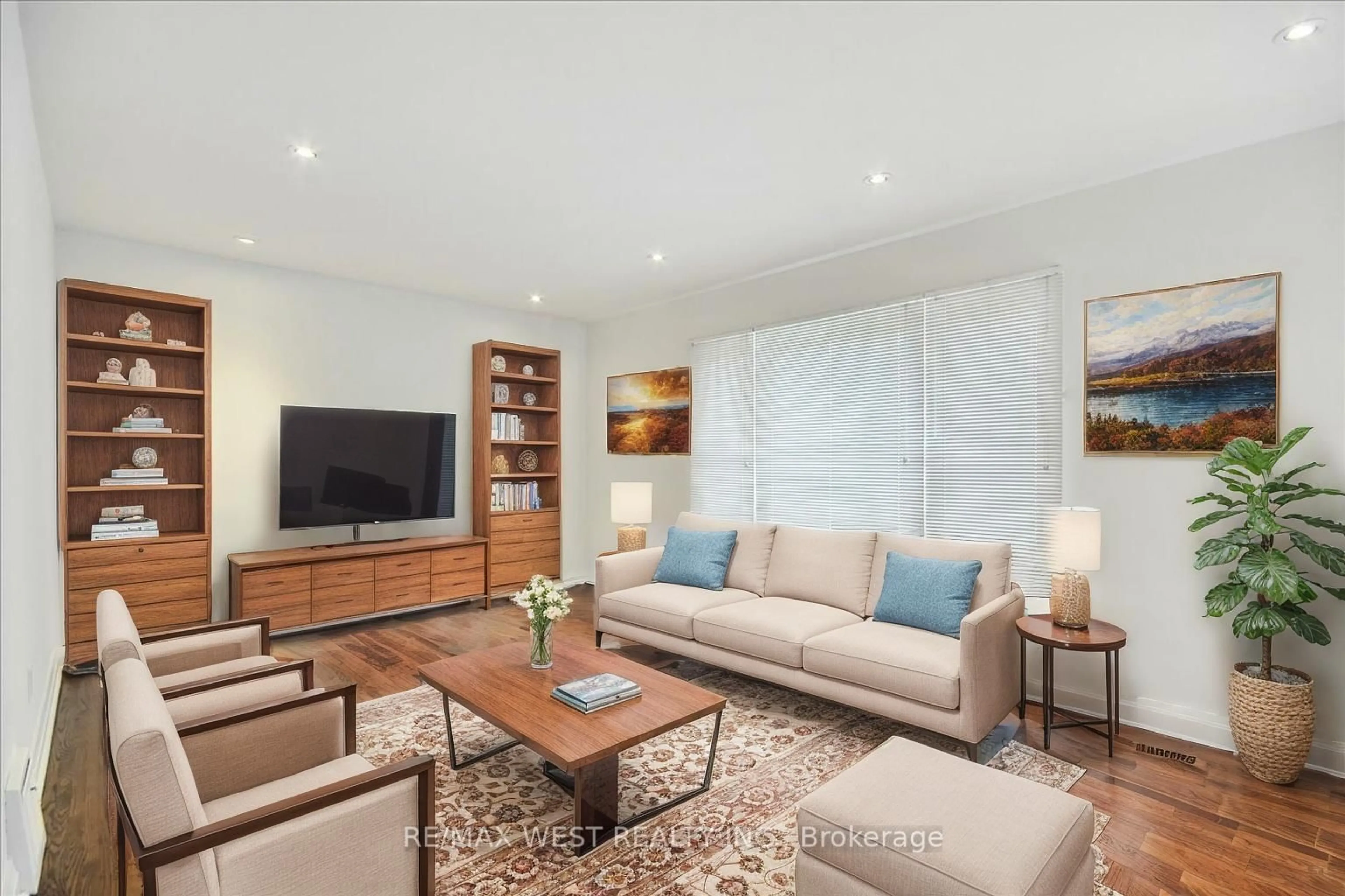 Living room with furniture, unknown for 20 Boniface Ave, Toronto Ontario M9W 1T6