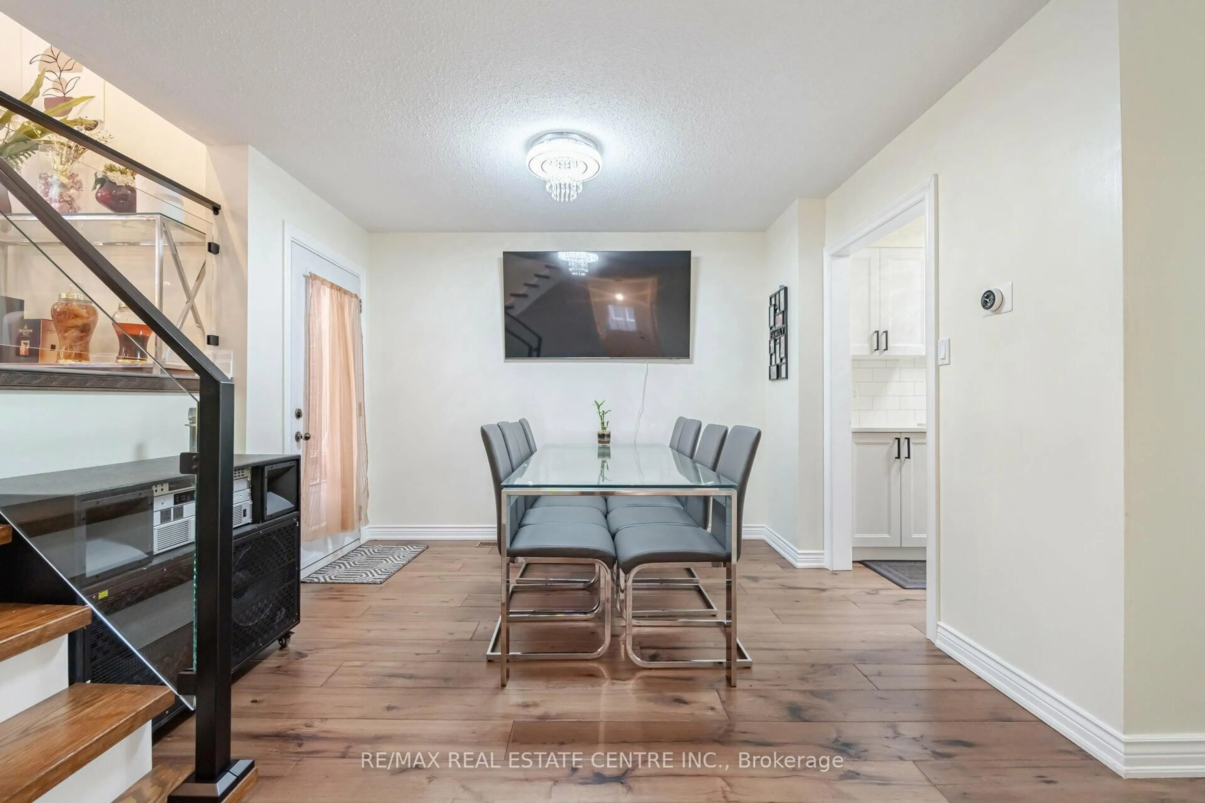 Dining room, wood/laminate floor for 6 Foxacre Row, Brampton Ontario L6V 3P5